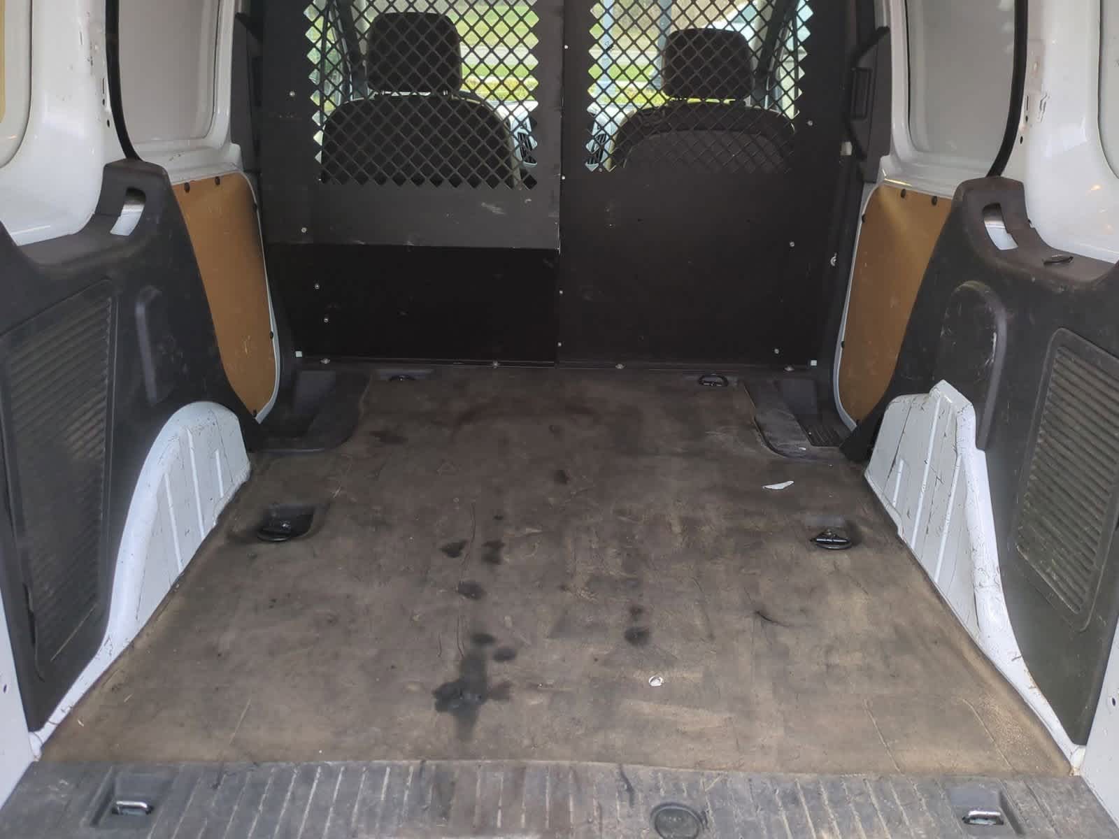 Thumbnail: 2015 Ford Transit Series - 30