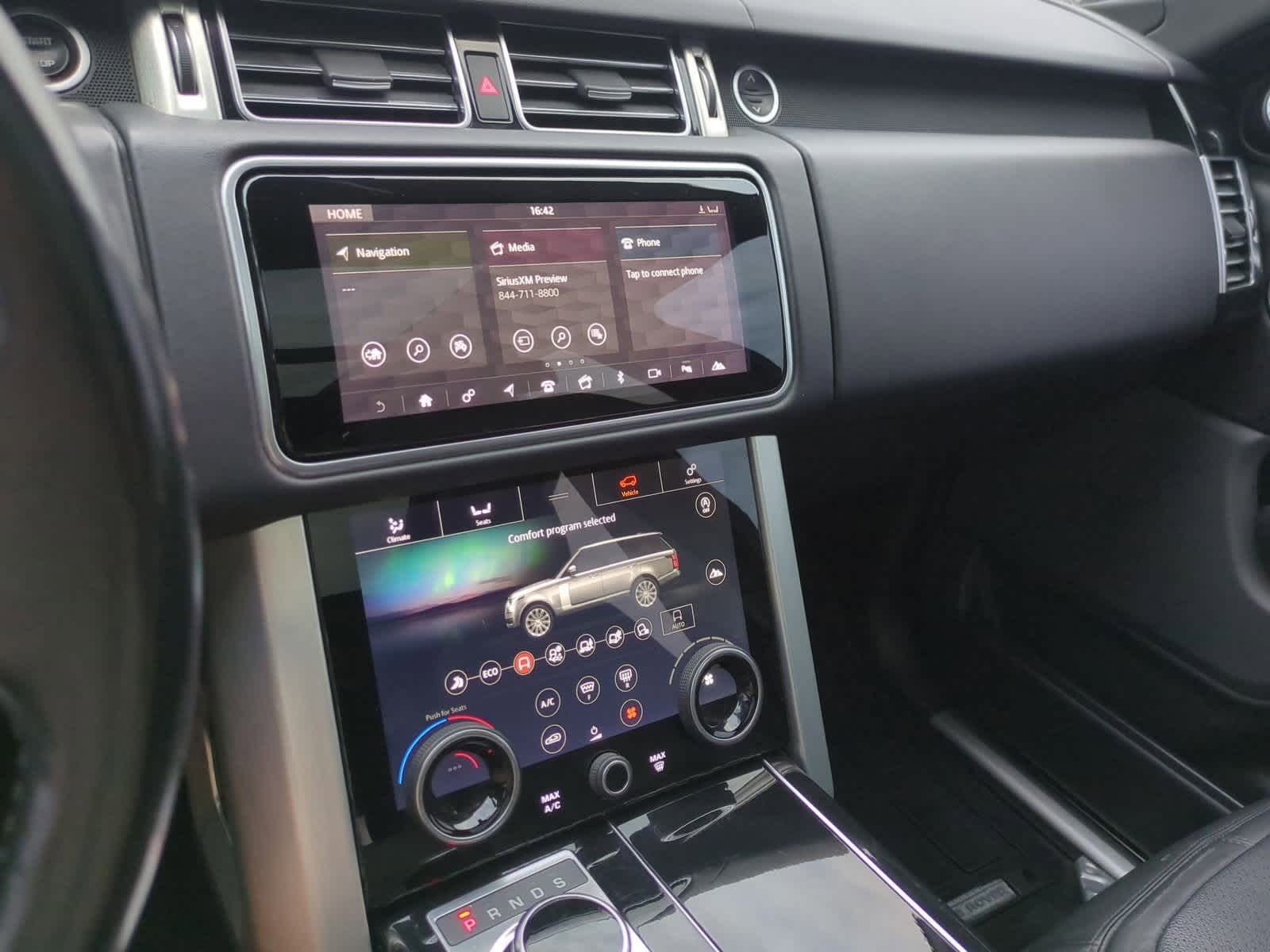 Thumbnail: 2018 Land Rover Range Rover - 29