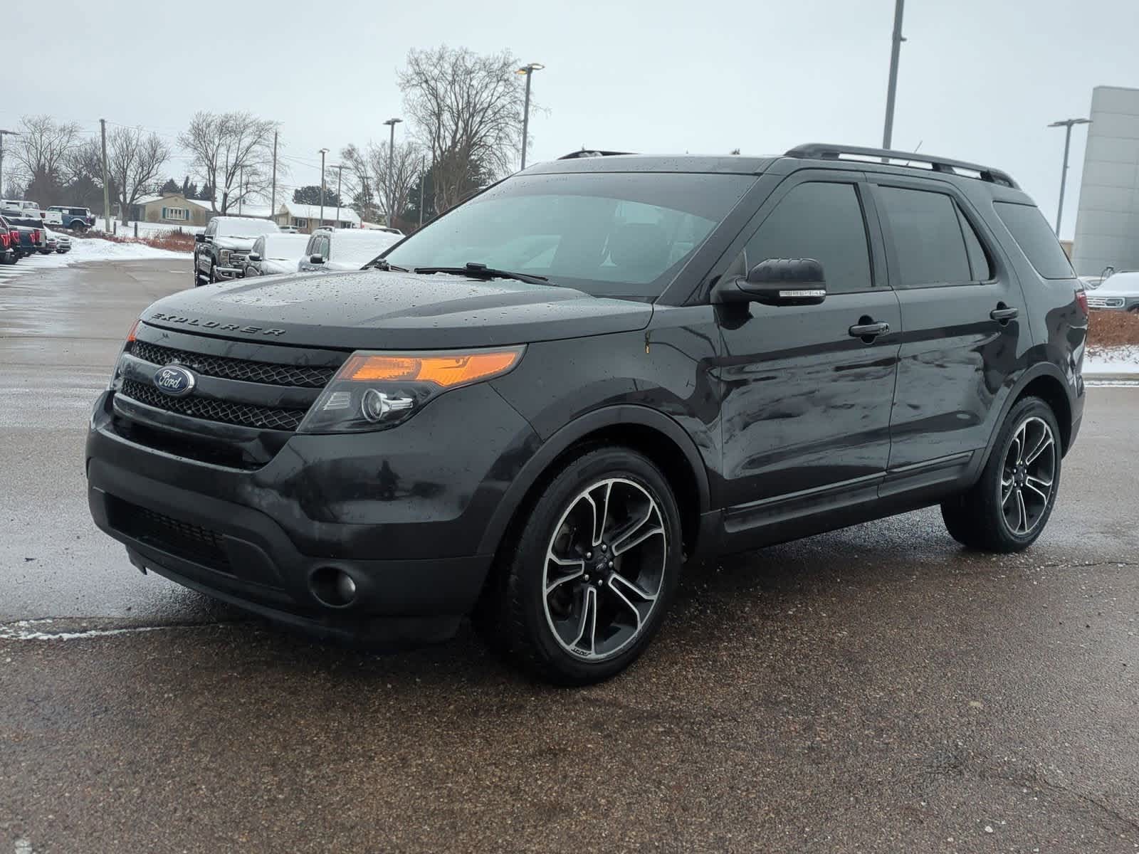 Thumbnail: 2015 Ford Explorer - 4