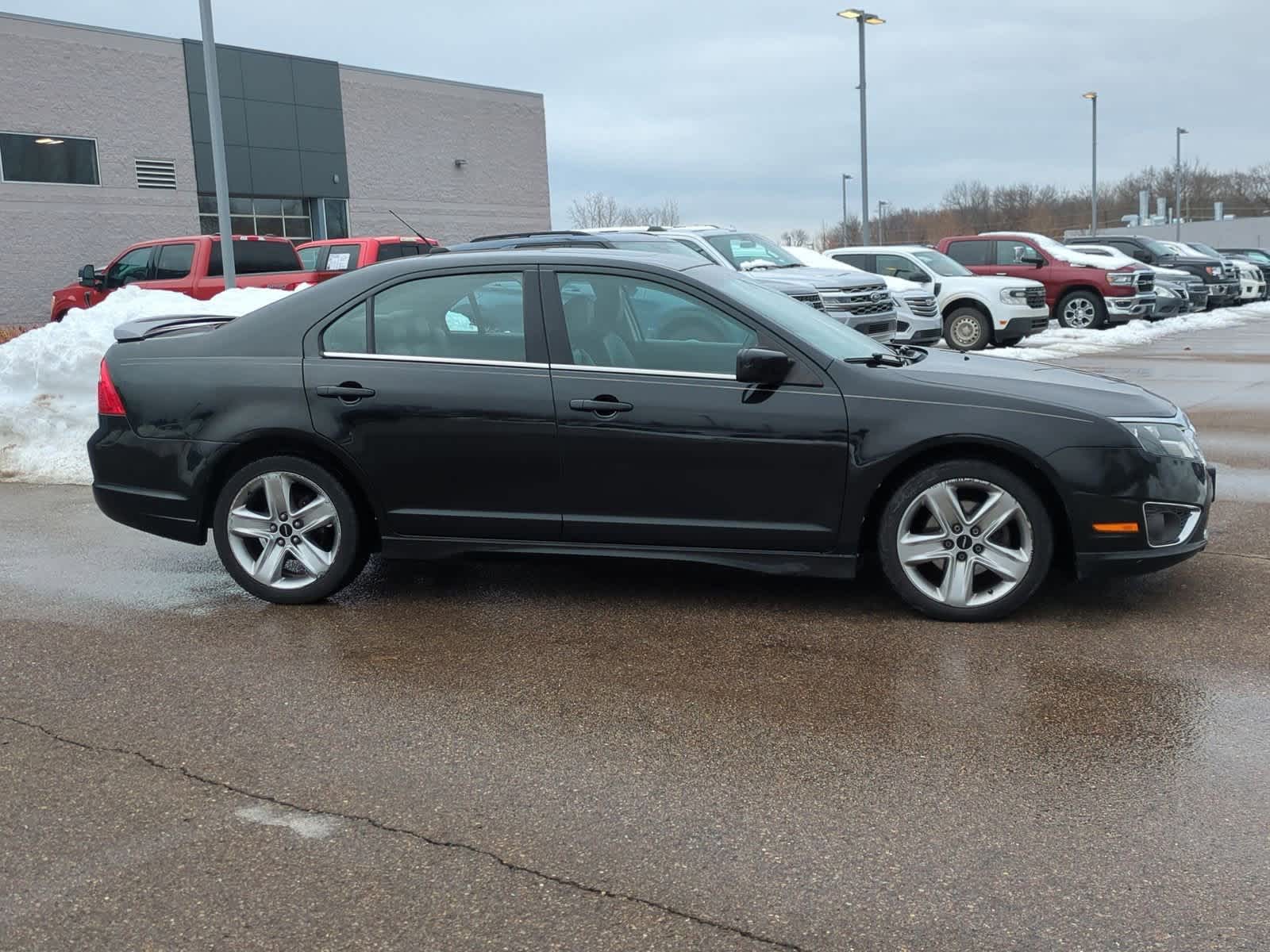 Thumbnail: 2010 Ford Fusion - 9