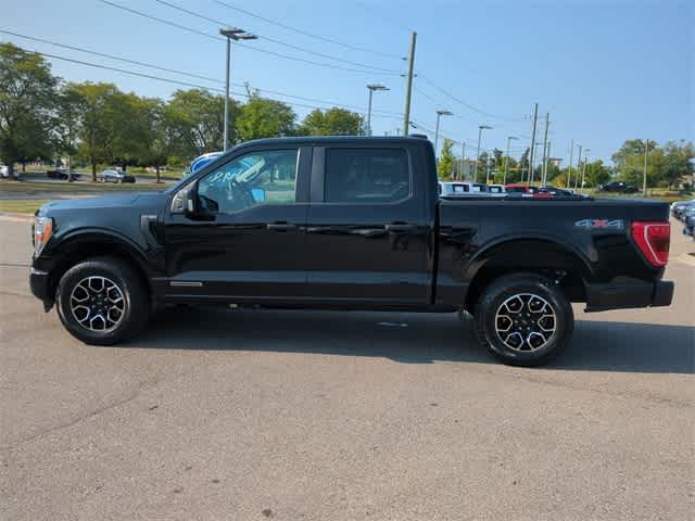 2022 Ford F-150 XL 2