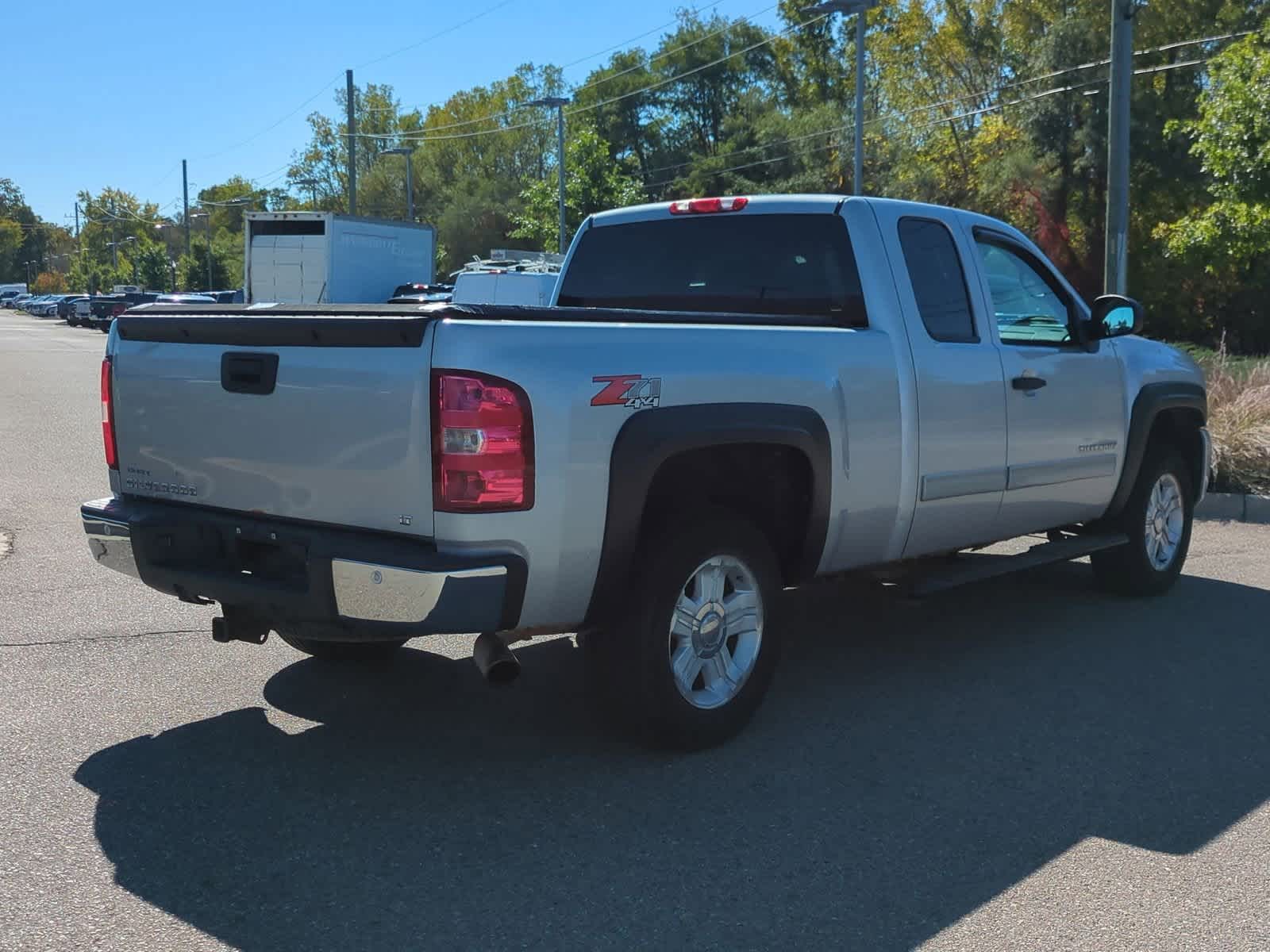 Thumbnail: 2011 Chevrolet Silverado 1500 - 8