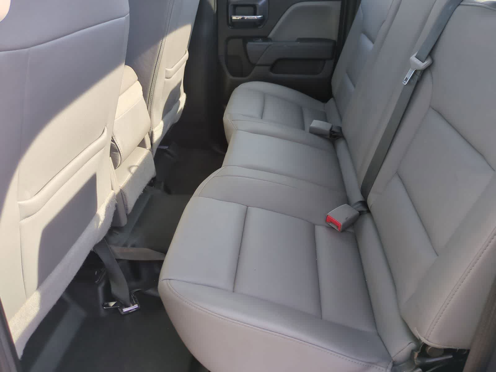 Thumbnail: 2018 Chevrolet Silverado 1500 - 19