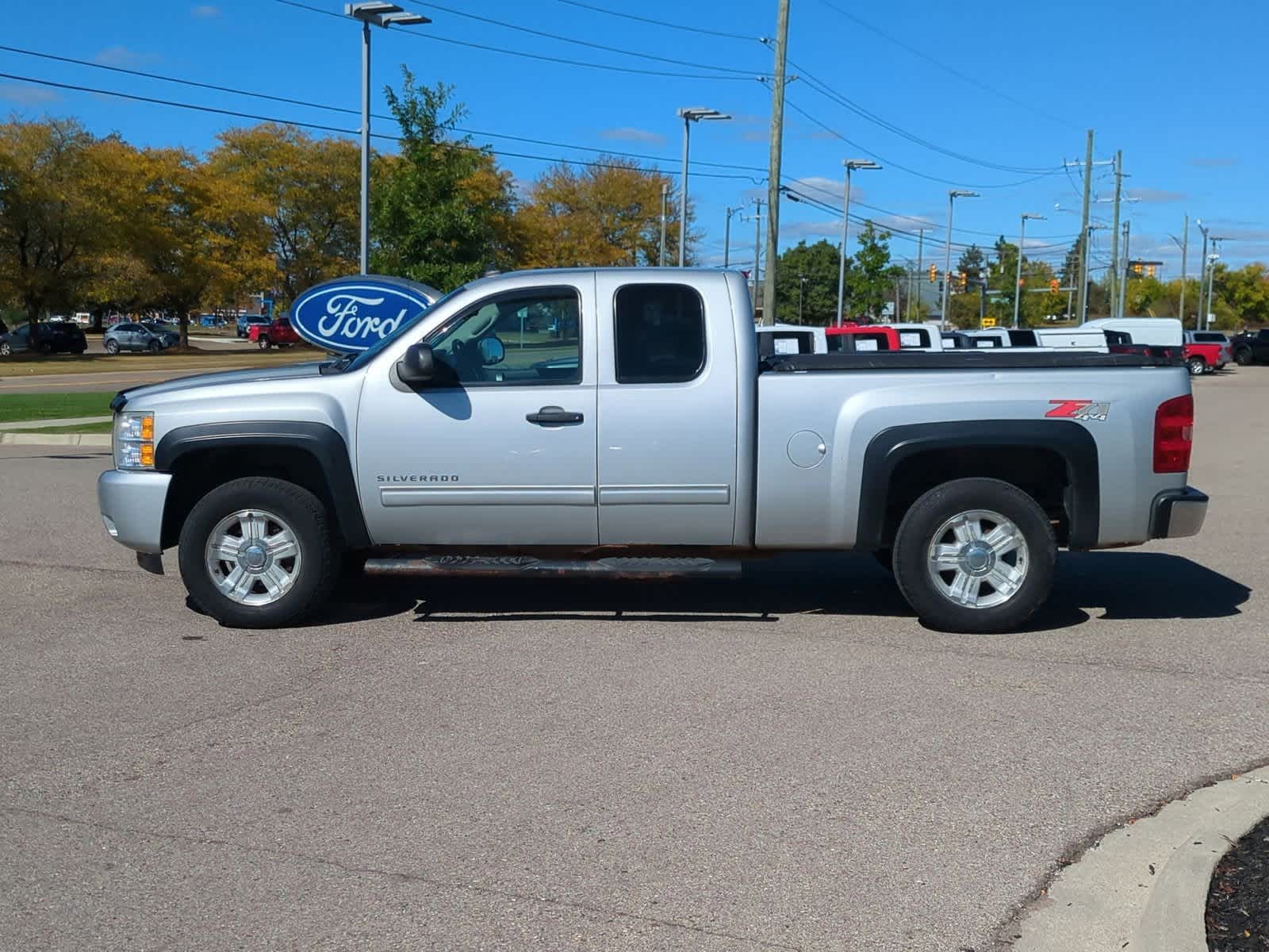 Thumbnail: 2011 Chevrolet Silverado 1500 - 5