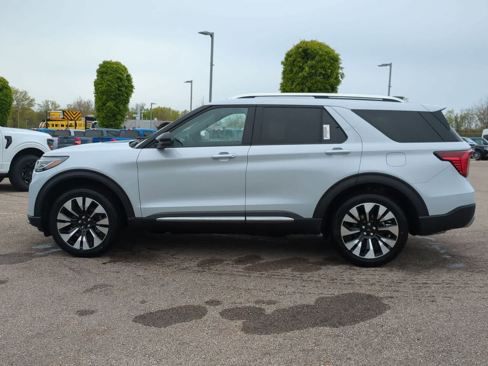 Thumbnail: 2026 Ford Explorer - 5