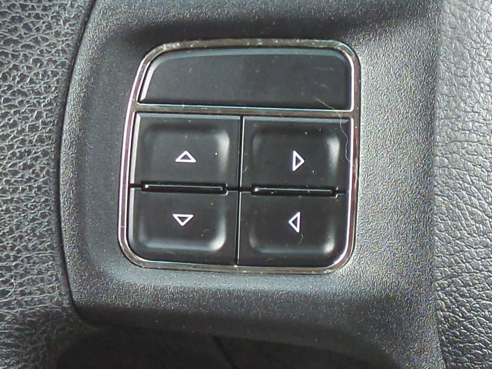 Thumbnail: 2013 RAM 1500 - 22