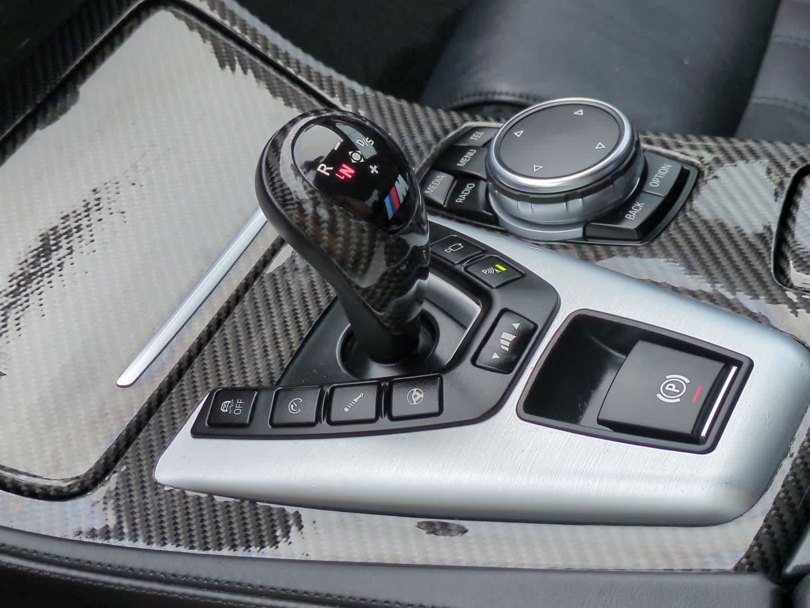 Thumbnail: 2016 BMW M5 - 34