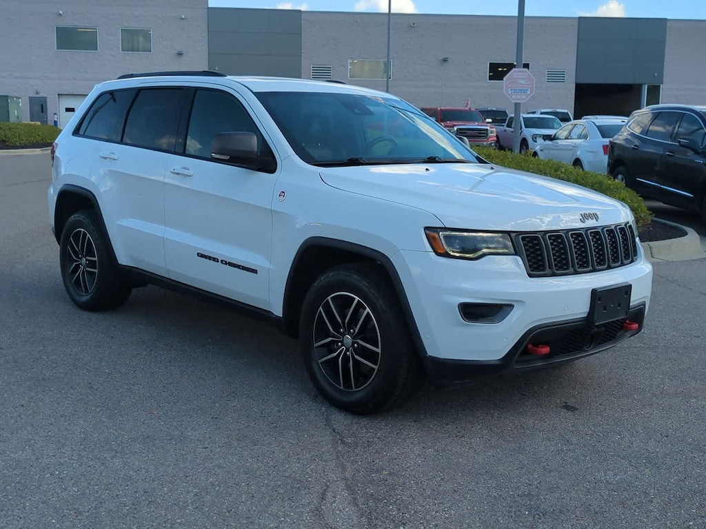 Used 2017 Jeep Grand Cherokee Trailhawk SUV