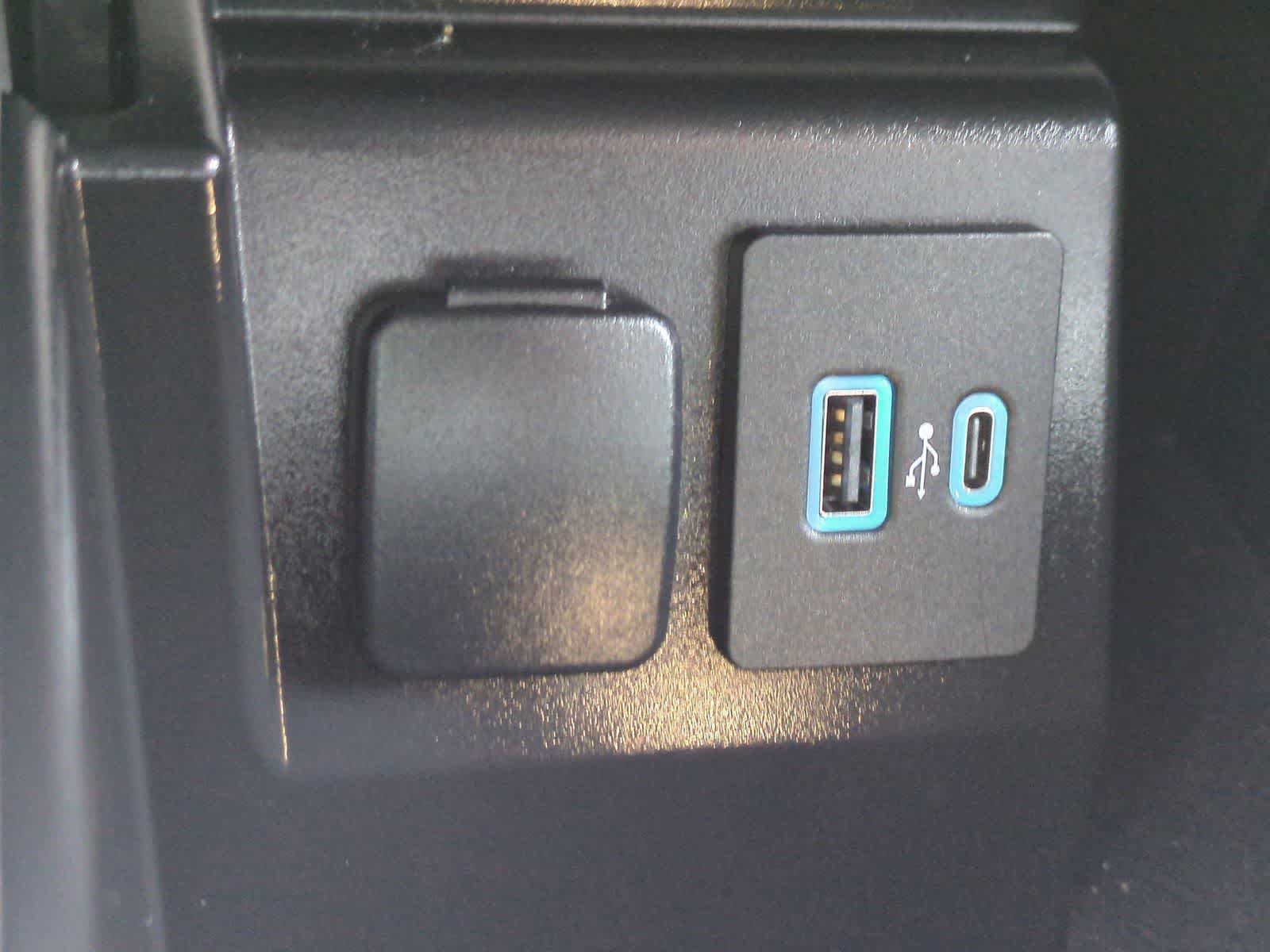 Thumbnail: 2024 Ford Explorer - 30