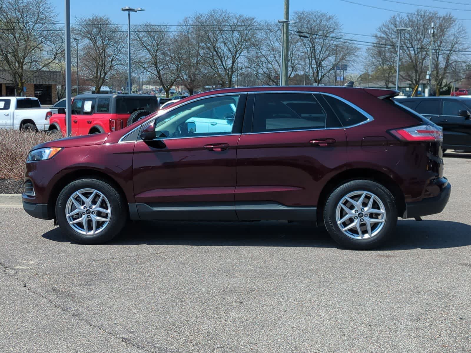 Thumbnail: 2023 Ford Edge - 5