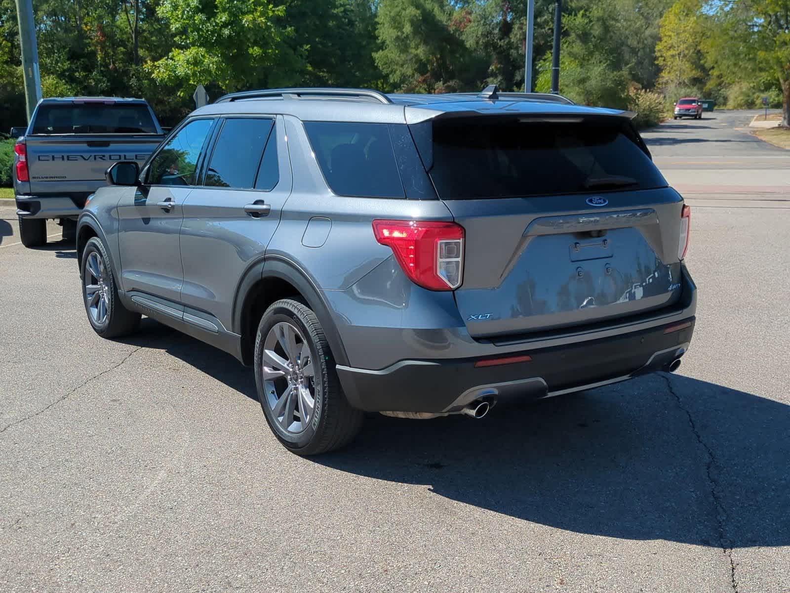 Thumbnail: 2022 Ford Explorer - 6