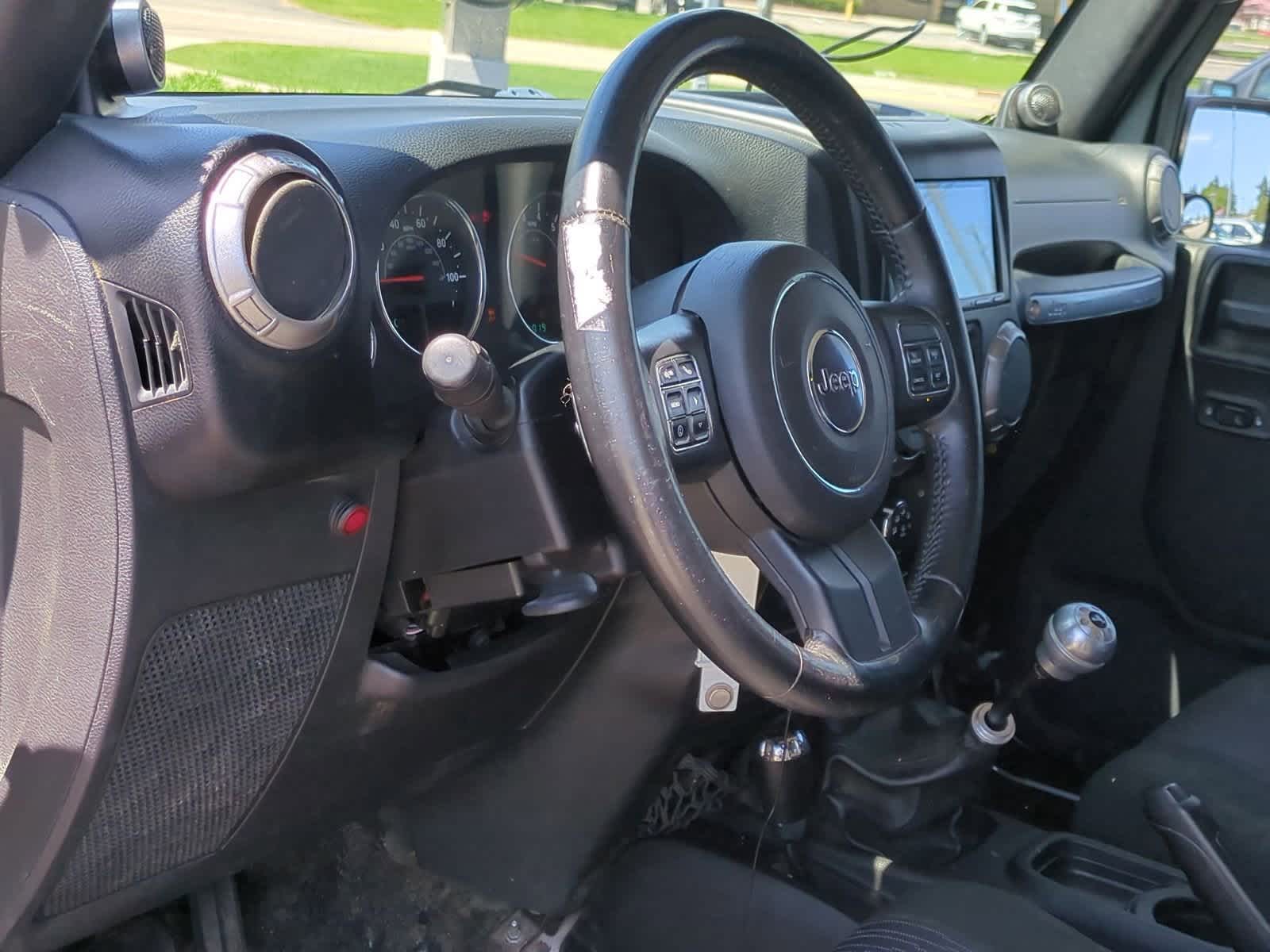 2012 Jeep Wrangler Sport 10