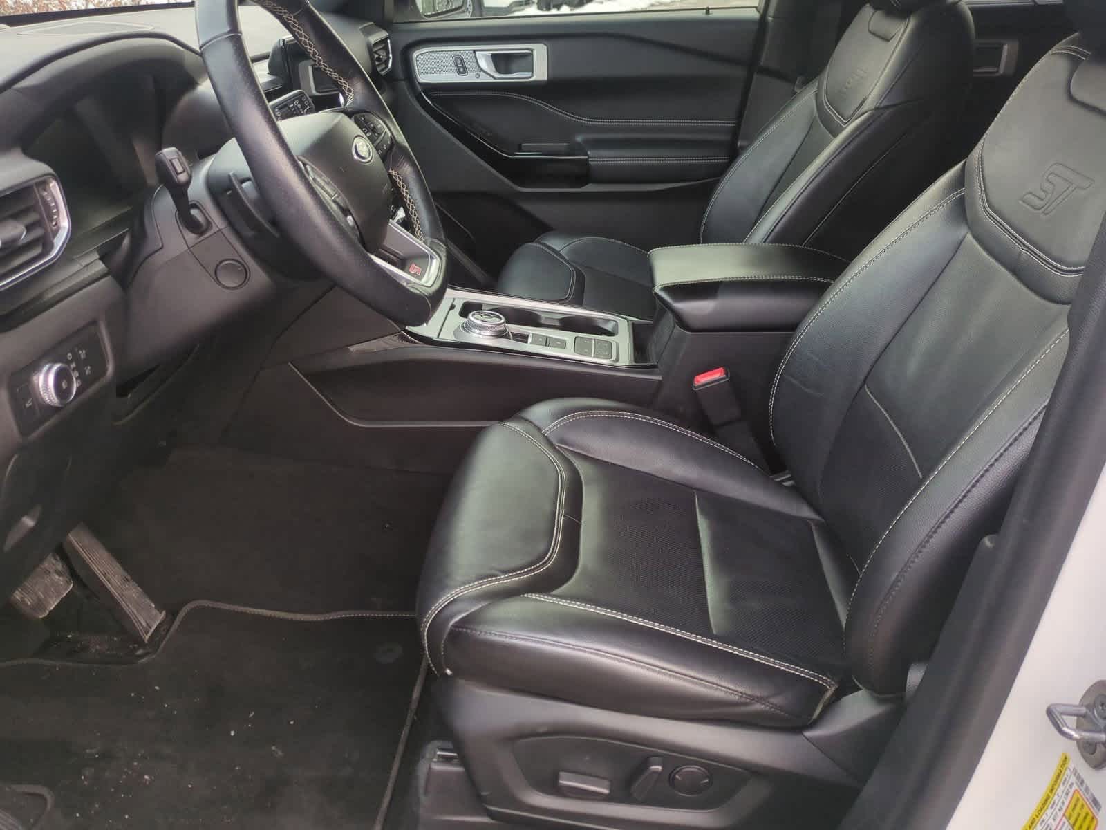 Thumbnail: 2022 Ford Explorer - 16