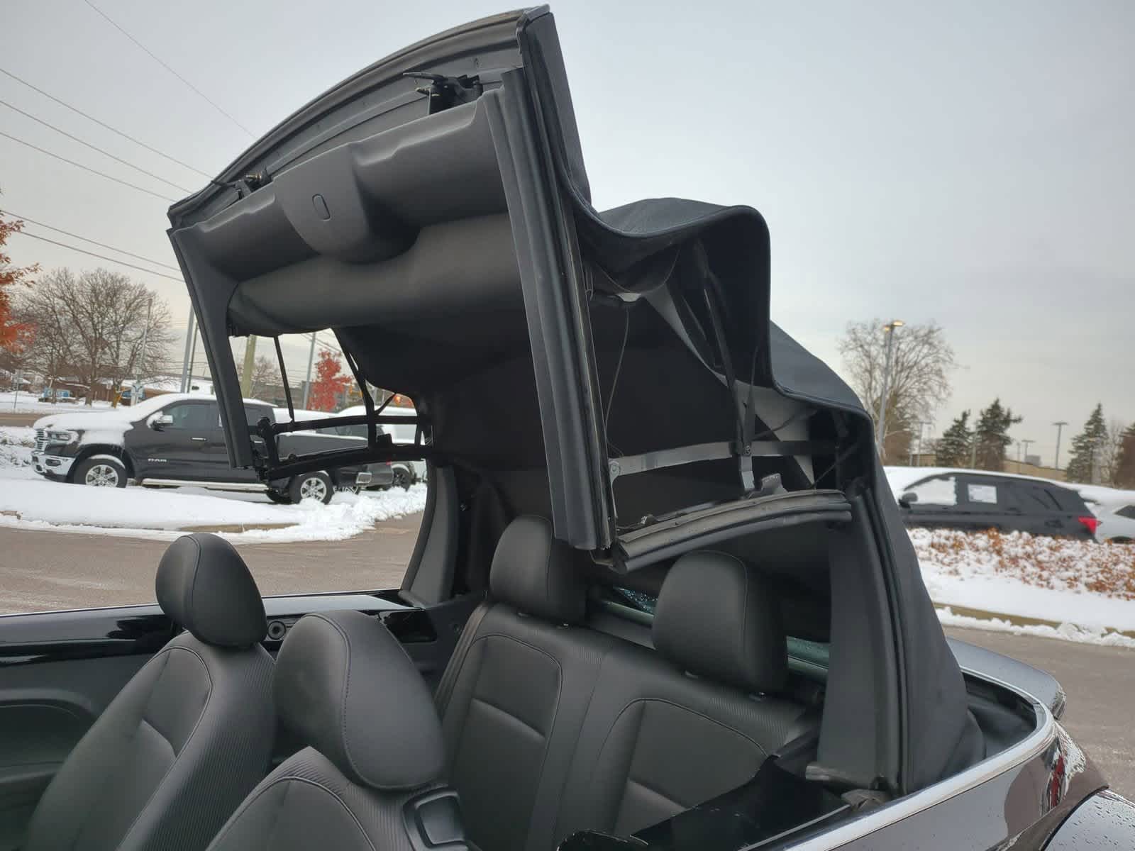 Thumbnail: 2017 Volkswagen Beetle - 11