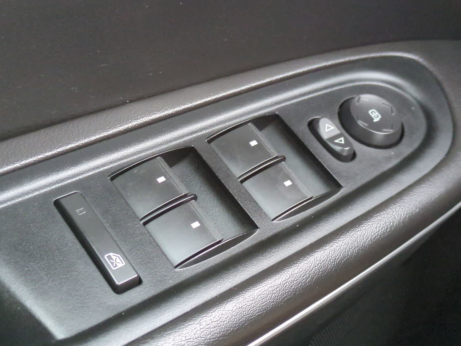 Thumbnail: 2009 GMC Acadia - 27