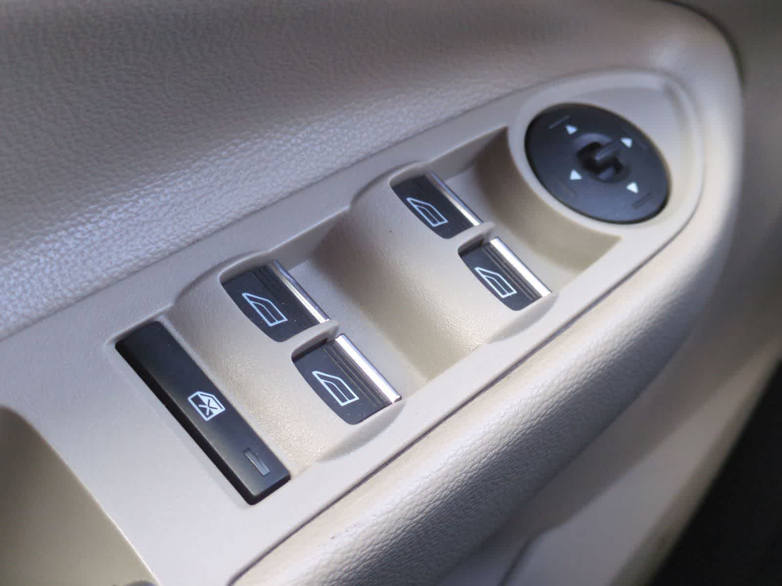 Thumbnail: 2019 Ford Escape - 28