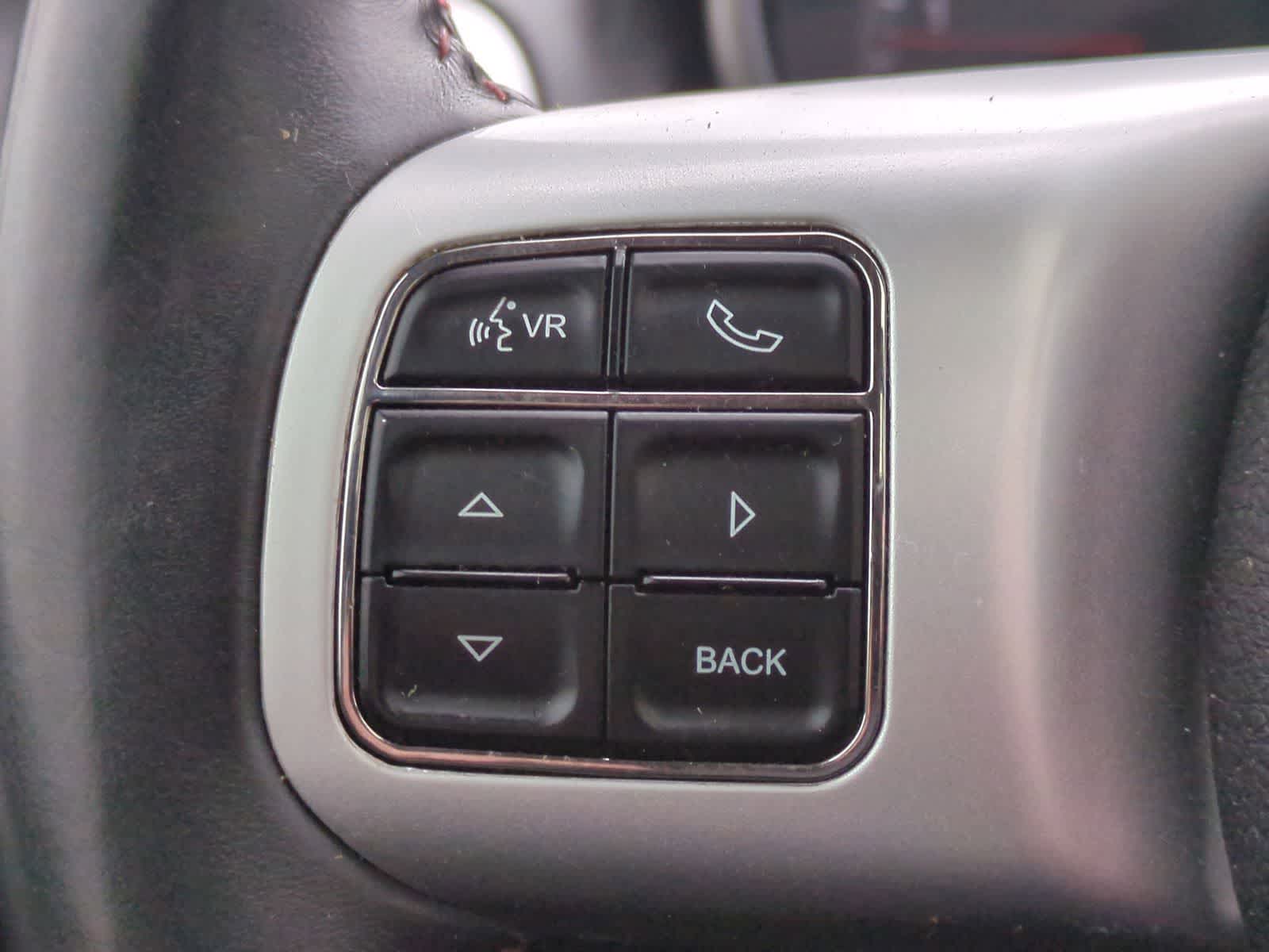 Thumbnail: 2013 Jeep Grand Cherokee - 22