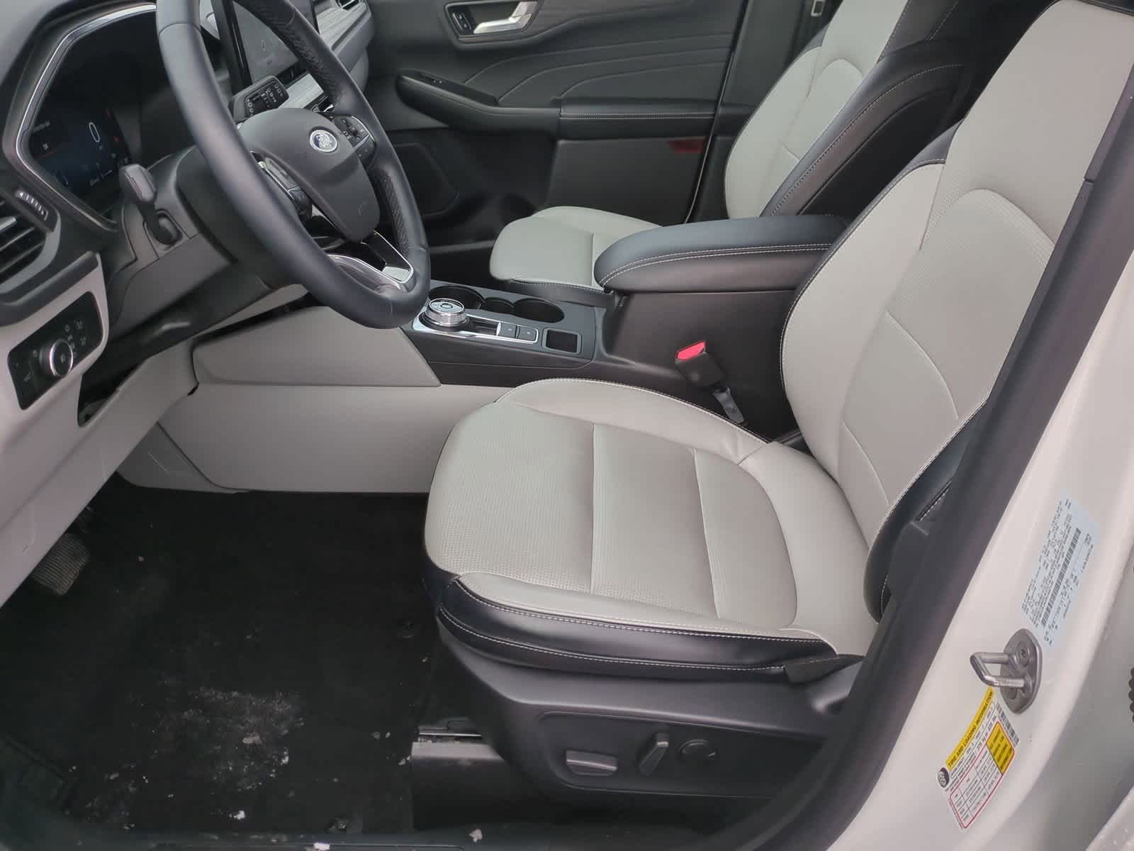 Thumbnail: 2024 Ford Escape - 16