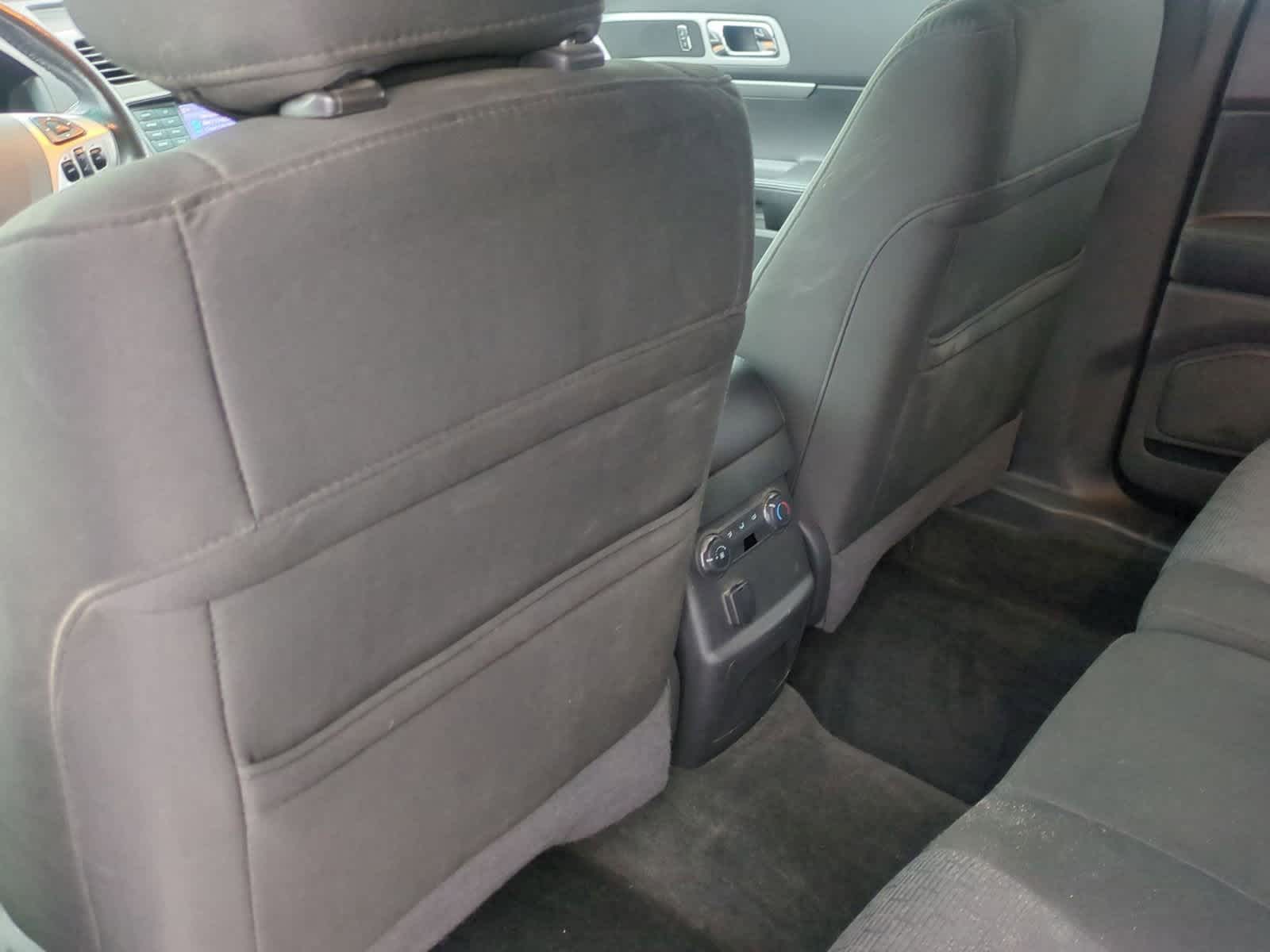 Thumbnail: 2015 Ford Explorer - 17