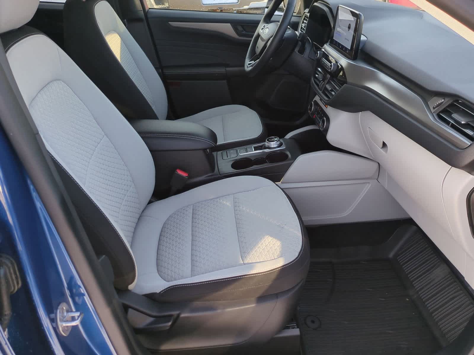 Thumbnail: 2023 Ford Escape - 21