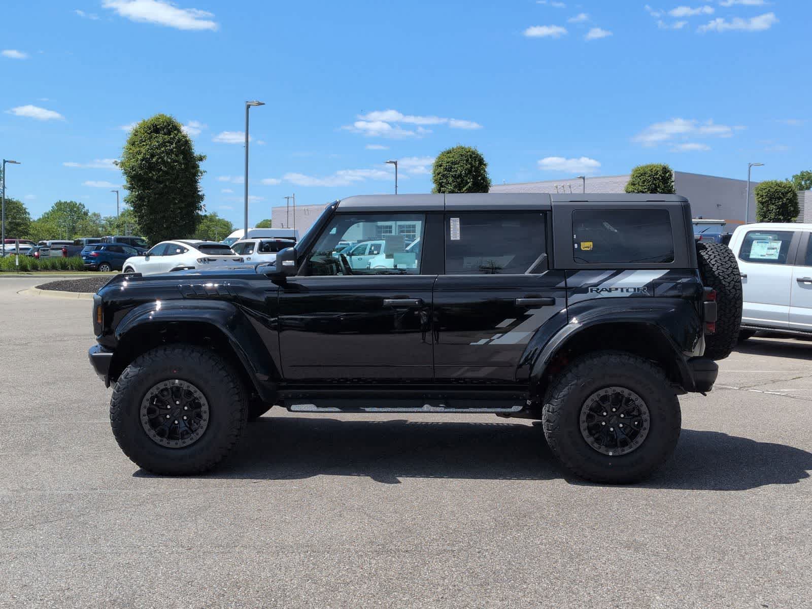 Thumbnail: 2025 Ford Bronco - 5