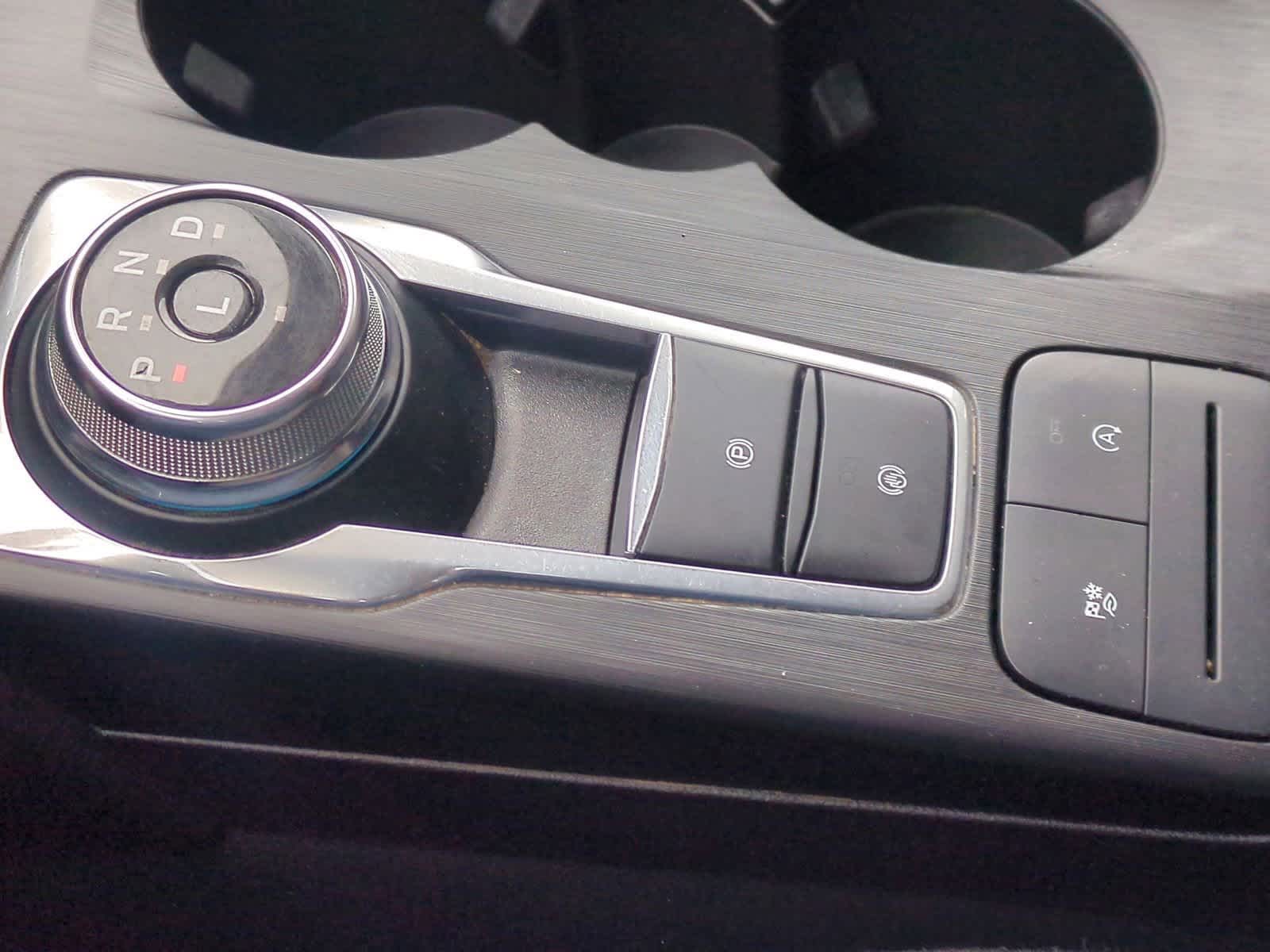 Thumbnail: 2022 Ford Escape - 31