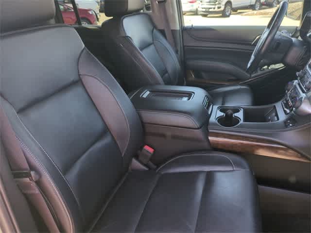2017 Chevrolet Suburban LT 21