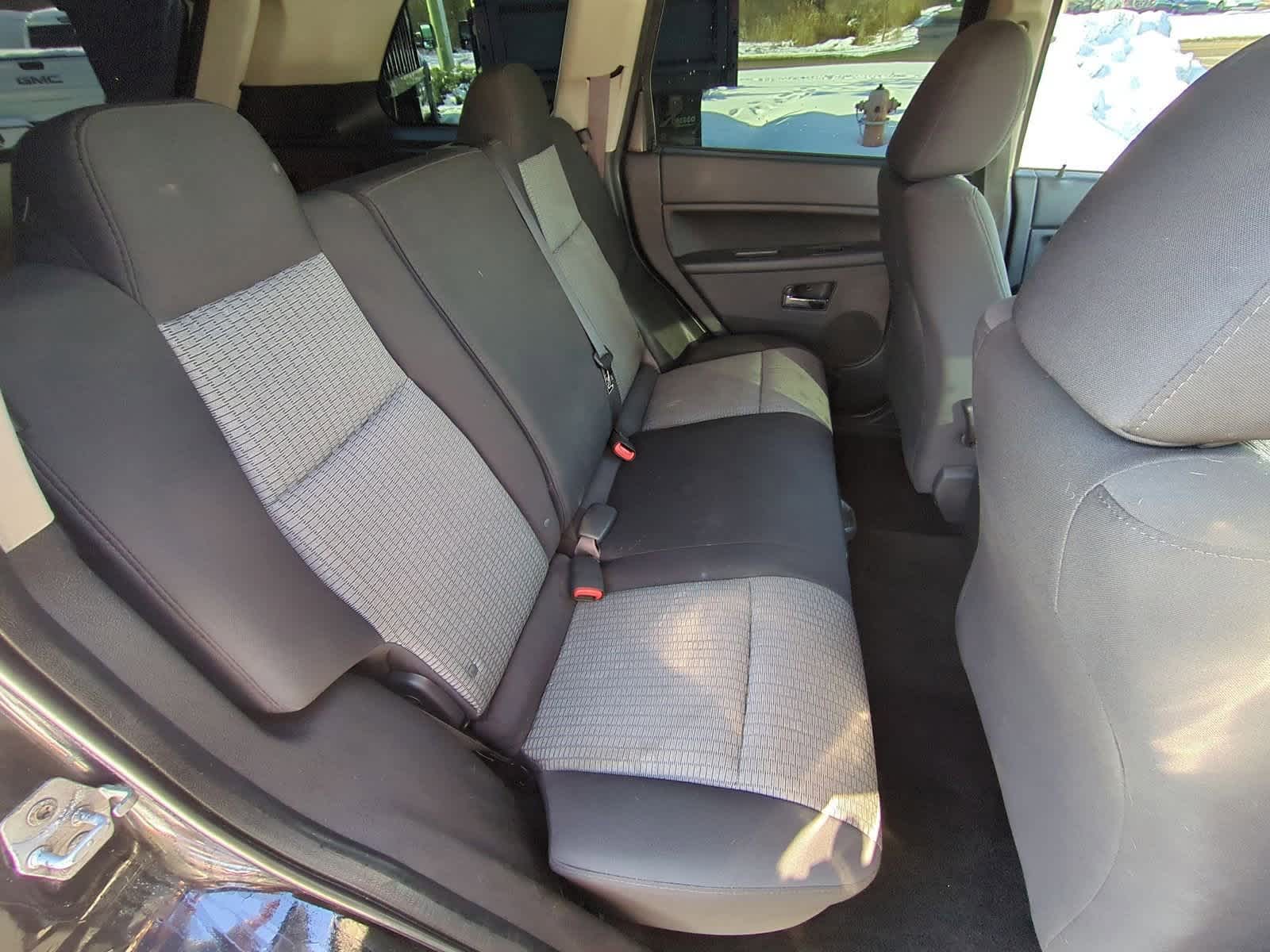 Thumbnail: 2009 Jeep Grand Cherokee - 20