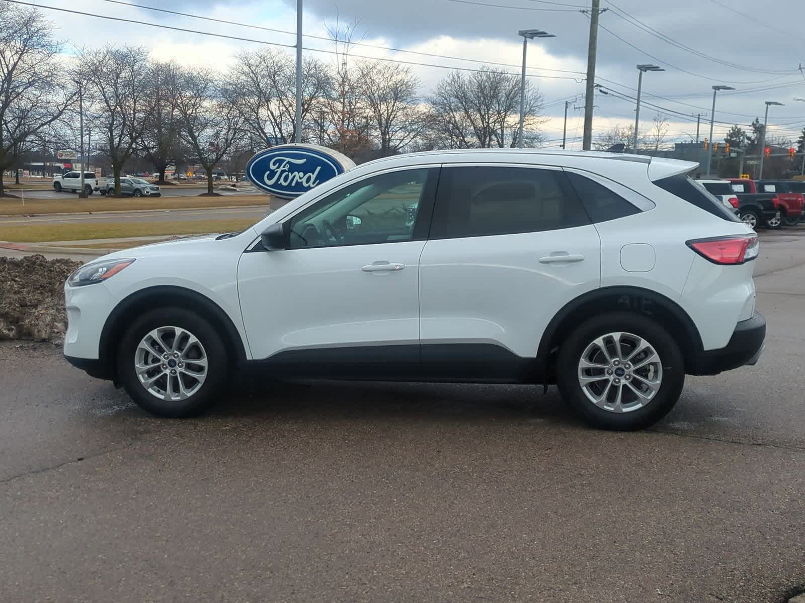 Thumbnail: 2022 Ford Escape - 5