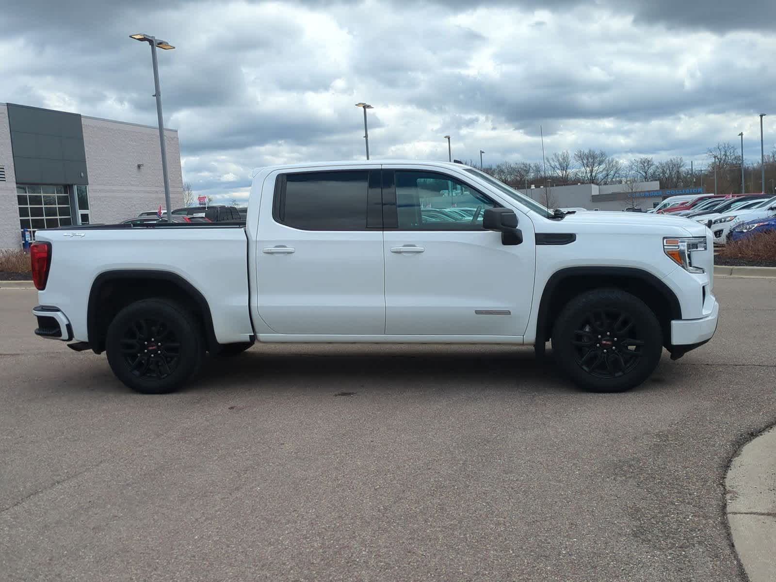 2022 GMC Sierra 1500 Elevation 9