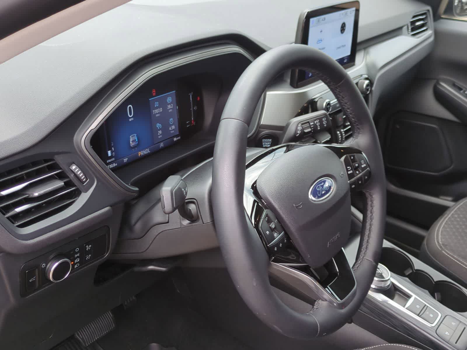 Thumbnail: 2023 Ford Escape - 10
