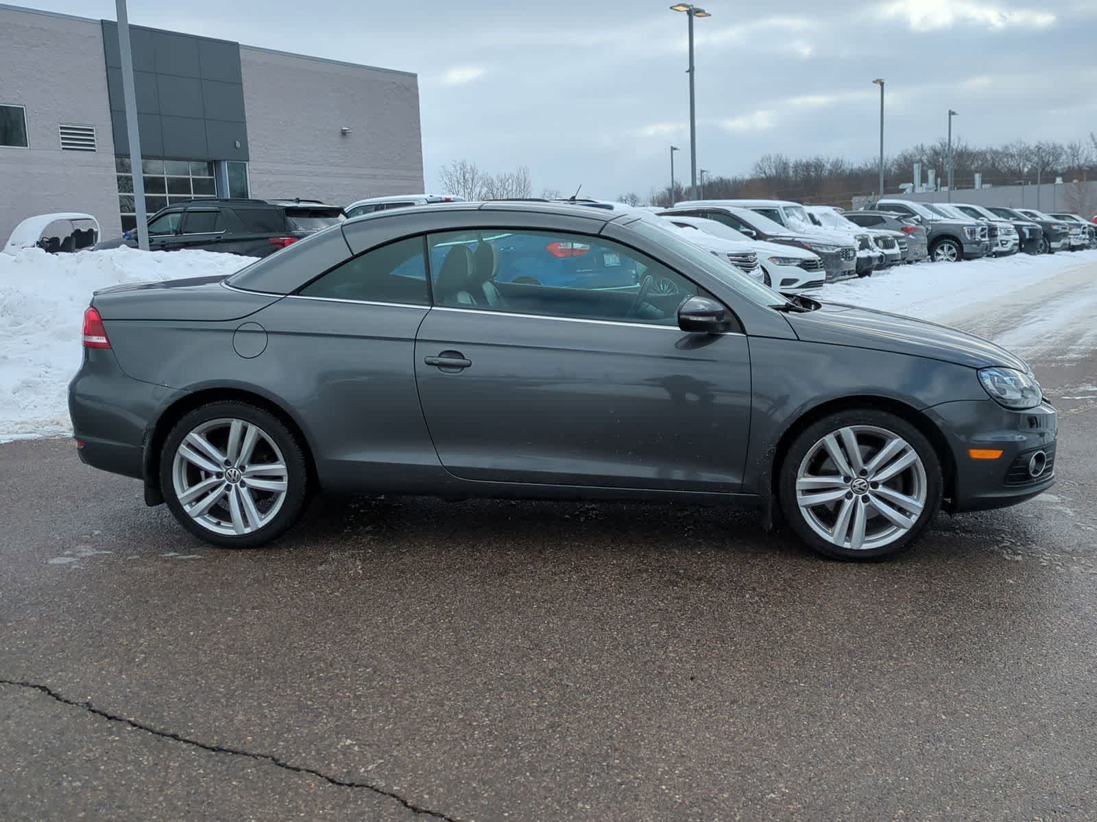 Thumbnail: 2013 Volkswagen Eos - 9