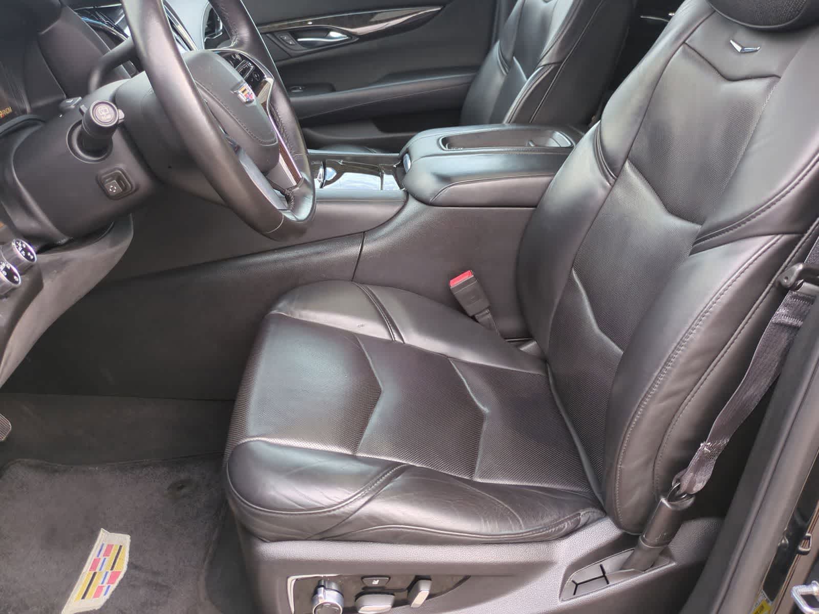 Thumbnail: 2015 Cadillac Escalade - 16