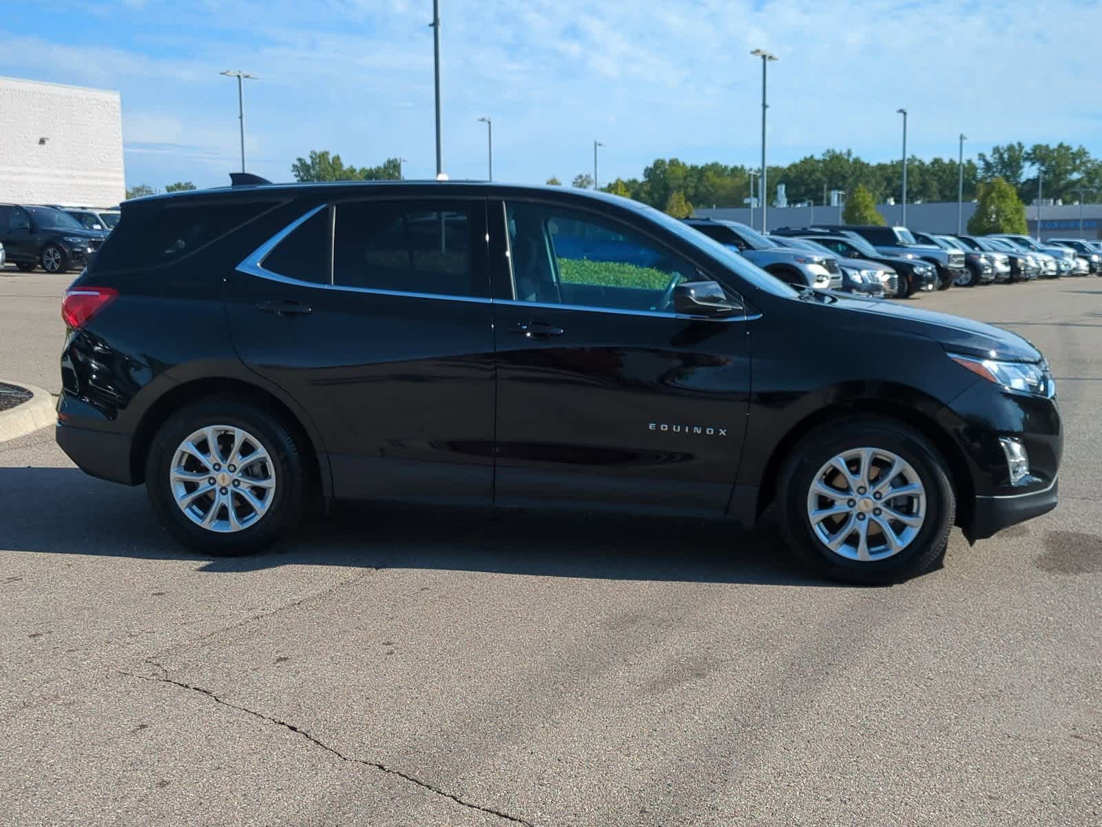 Thumbnail: 2020 Chevrolet Equinox - 9