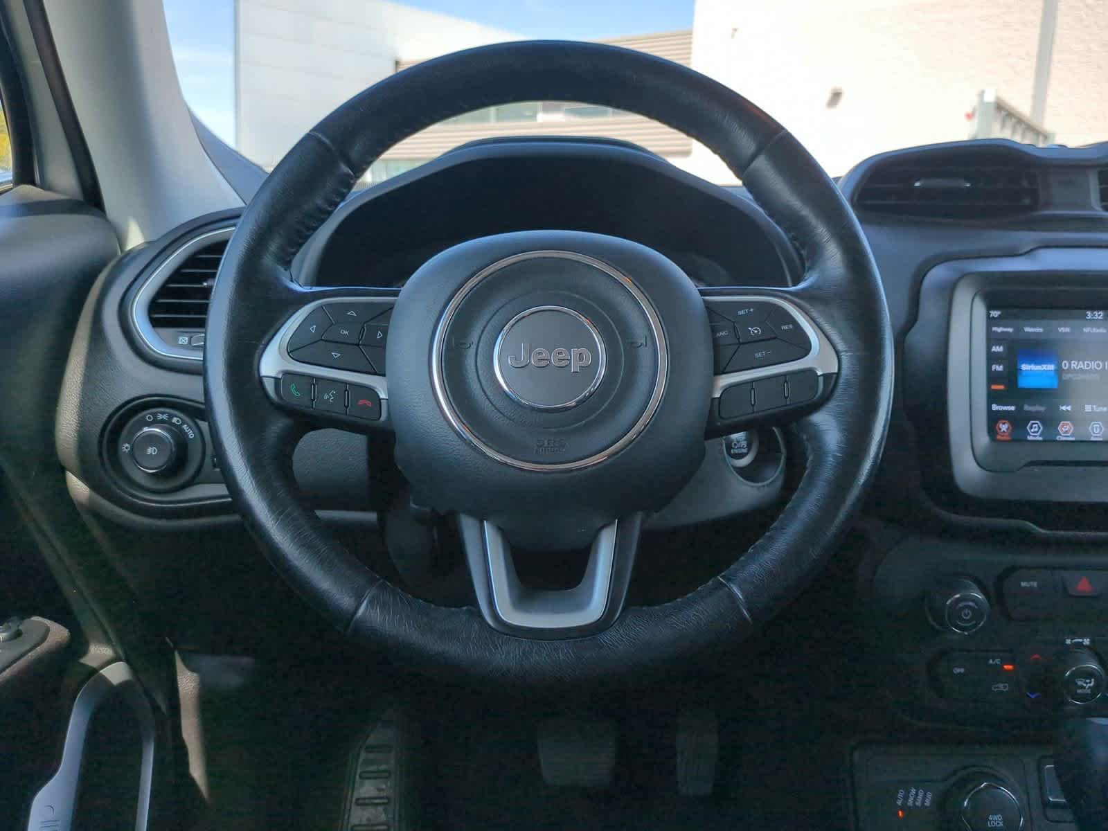 Thumbnail: 2018 Jeep Renegade - 22
