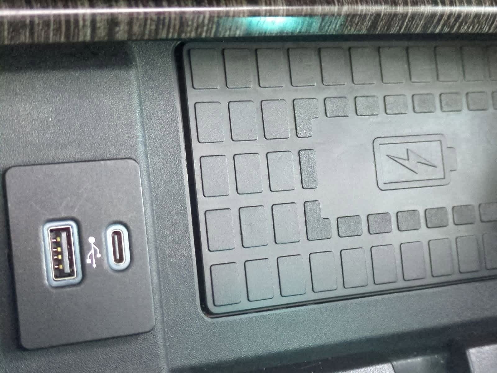 Thumbnail: 2021 Ford Econoline - 32