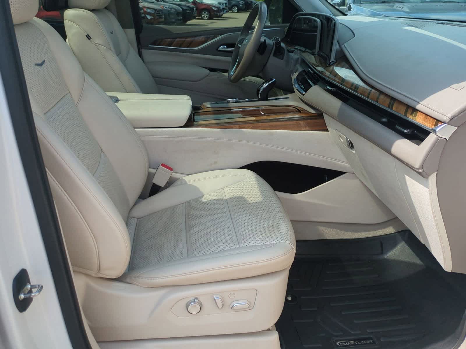 Thumbnail: 2021 Cadillac Escalade - 23