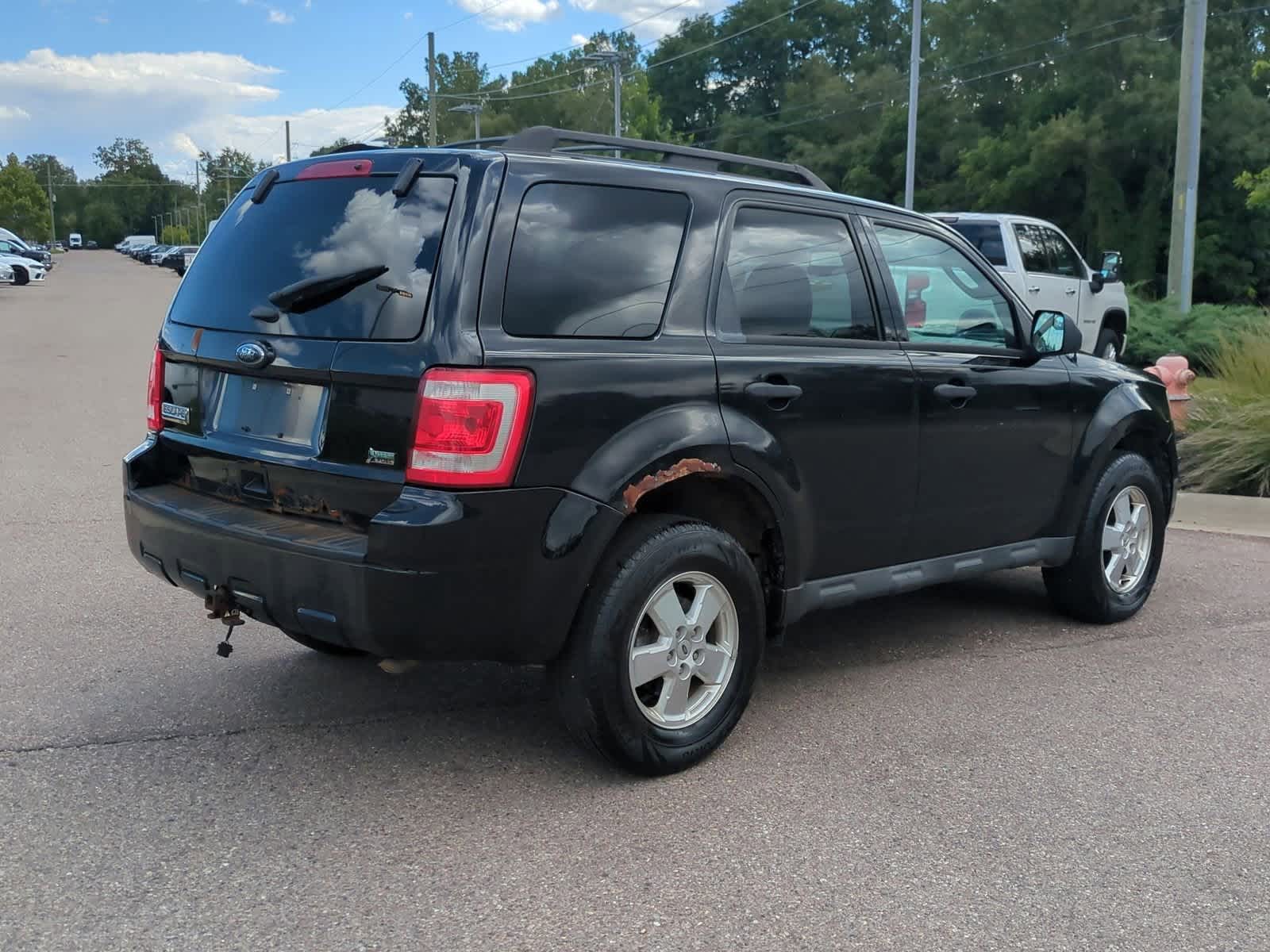 Thumbnail: 2011 Ford Escape - 8