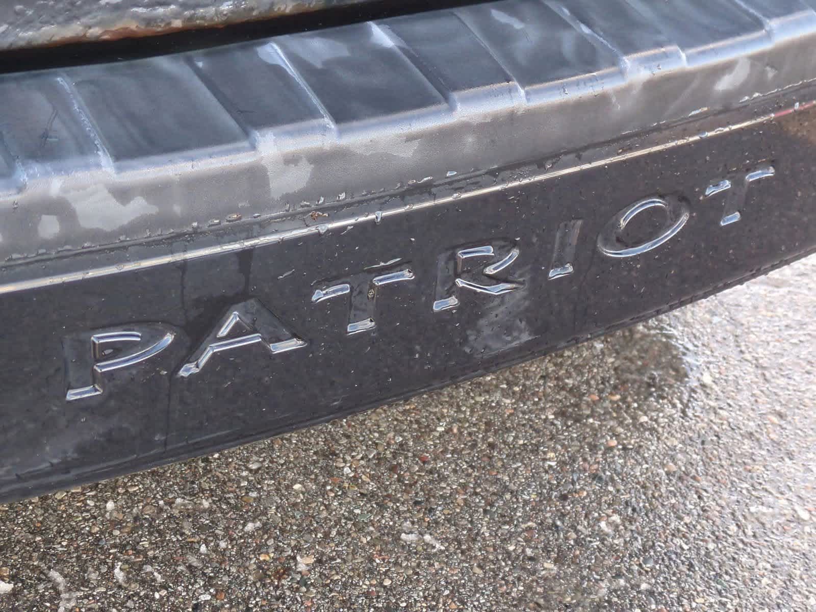 Thumbnail: 2010 Jeep Patriot - 13