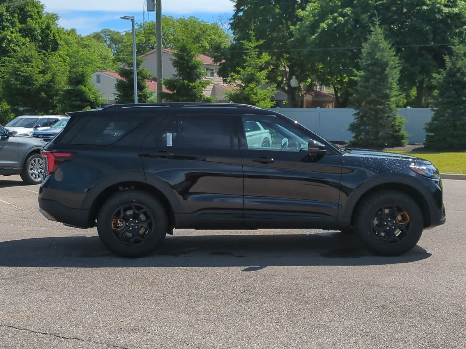 Thumbnail: 2026 Ford Explorer - 9