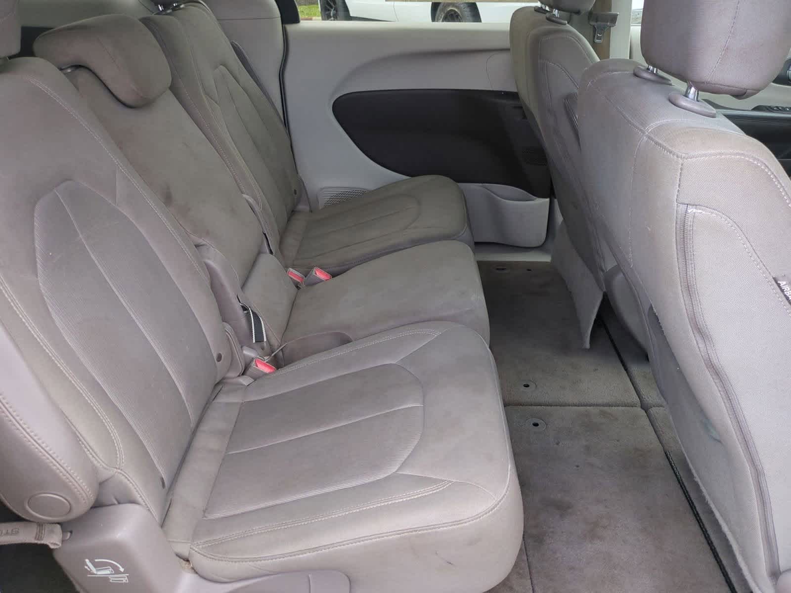 2017 Chrysler Pacifica Touring 20
