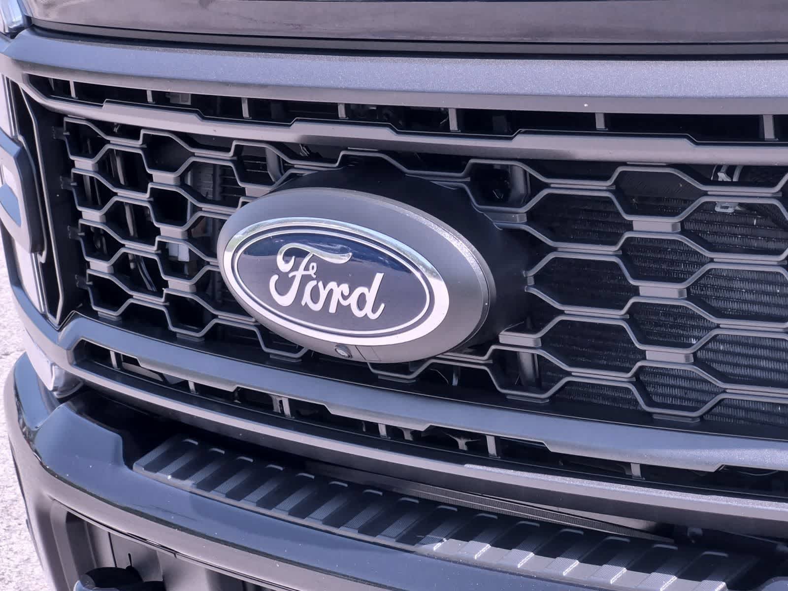 Thumbnail: 2023 Ford Econoline - 12