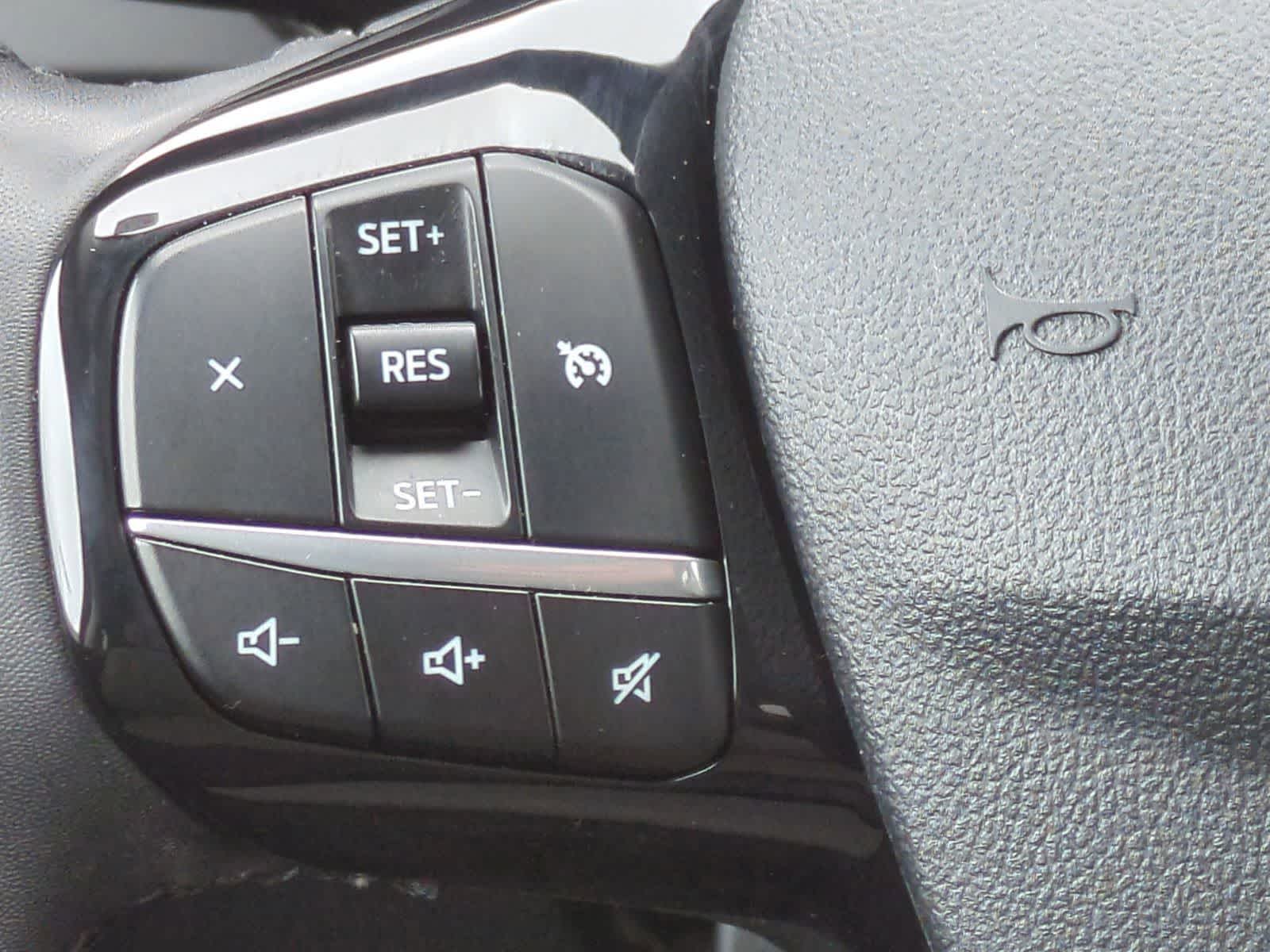 Thumbnail: 2021 Ford Escape - 23