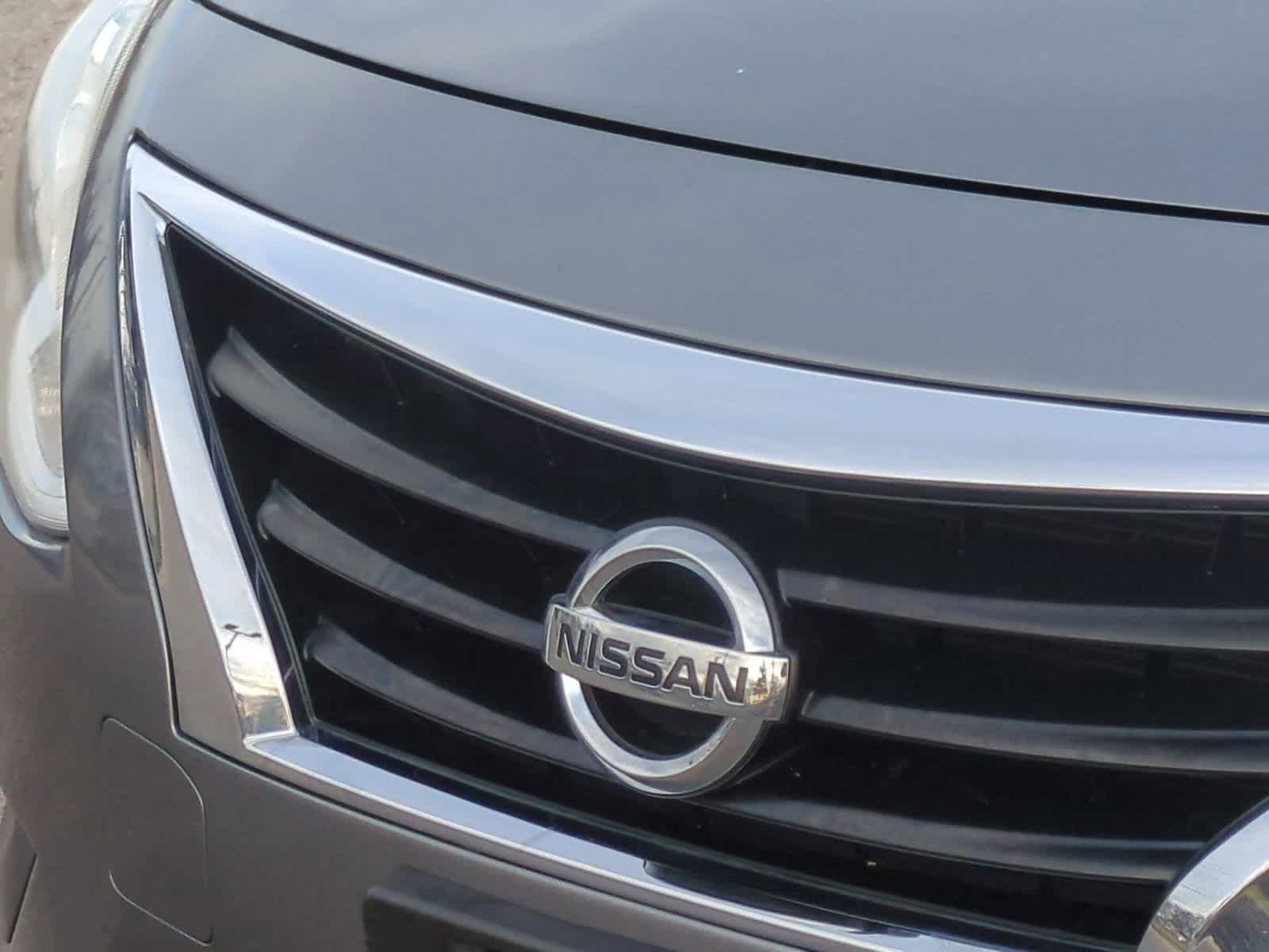 Thumbnail: 2017 Nissan Versa - 12