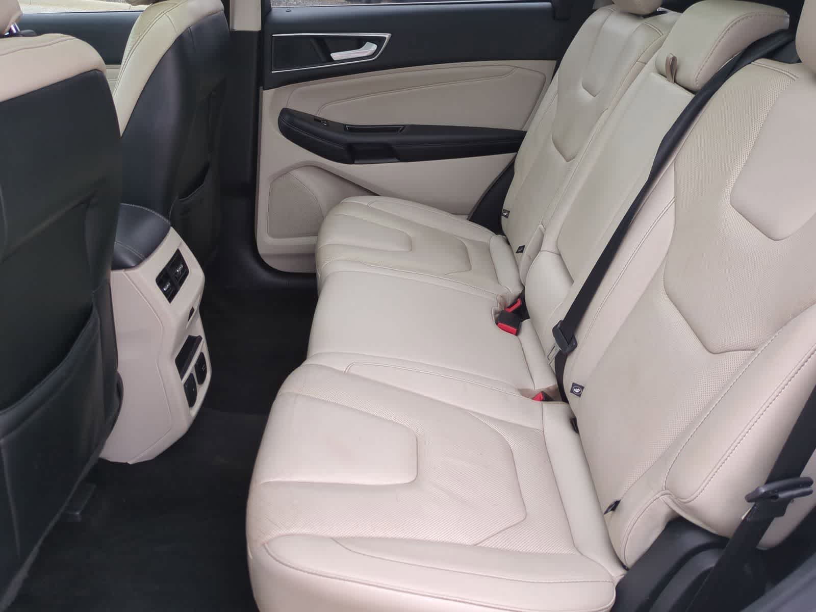 Thumbnail: 2018 Ford Edge - 20