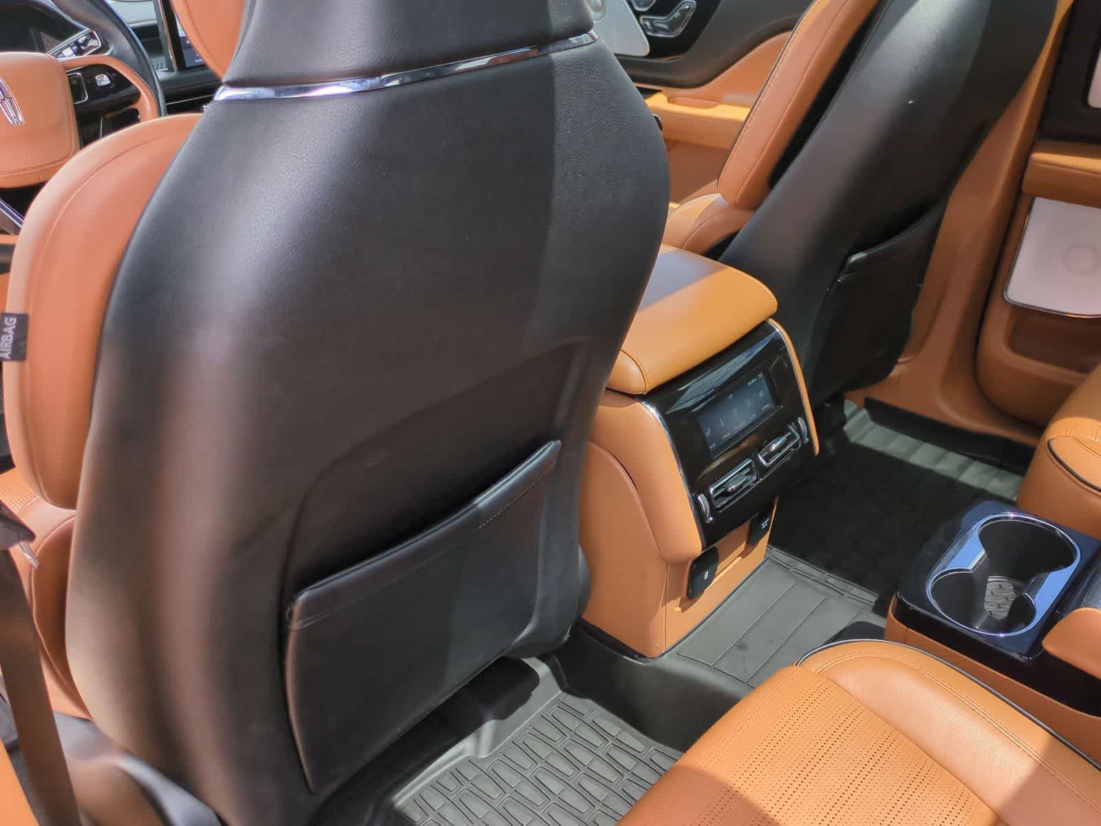 Thumbnail: 2021 Lincoln Aviator - 18