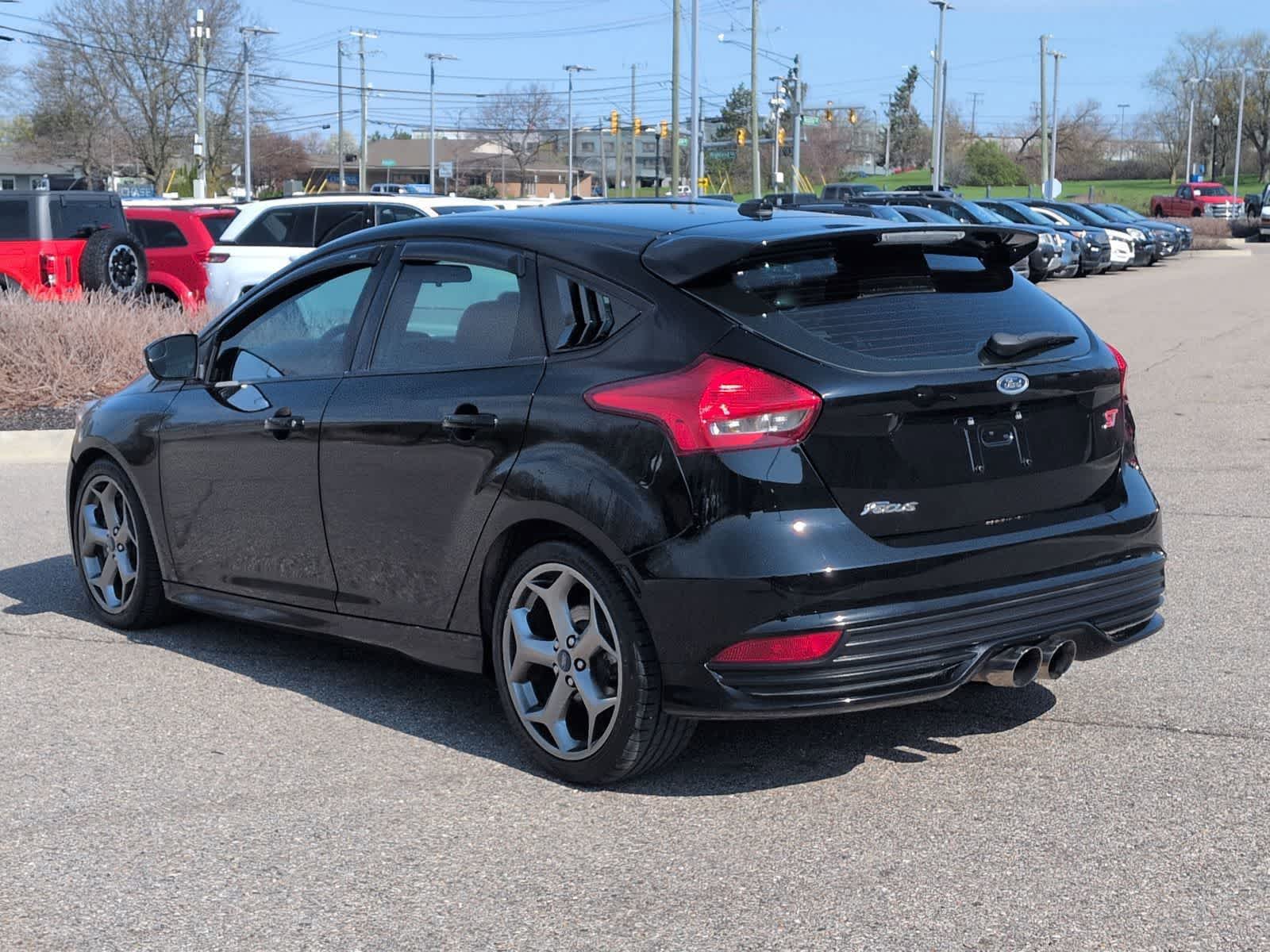 Thumbnail: 2018 Ford Focus - 6