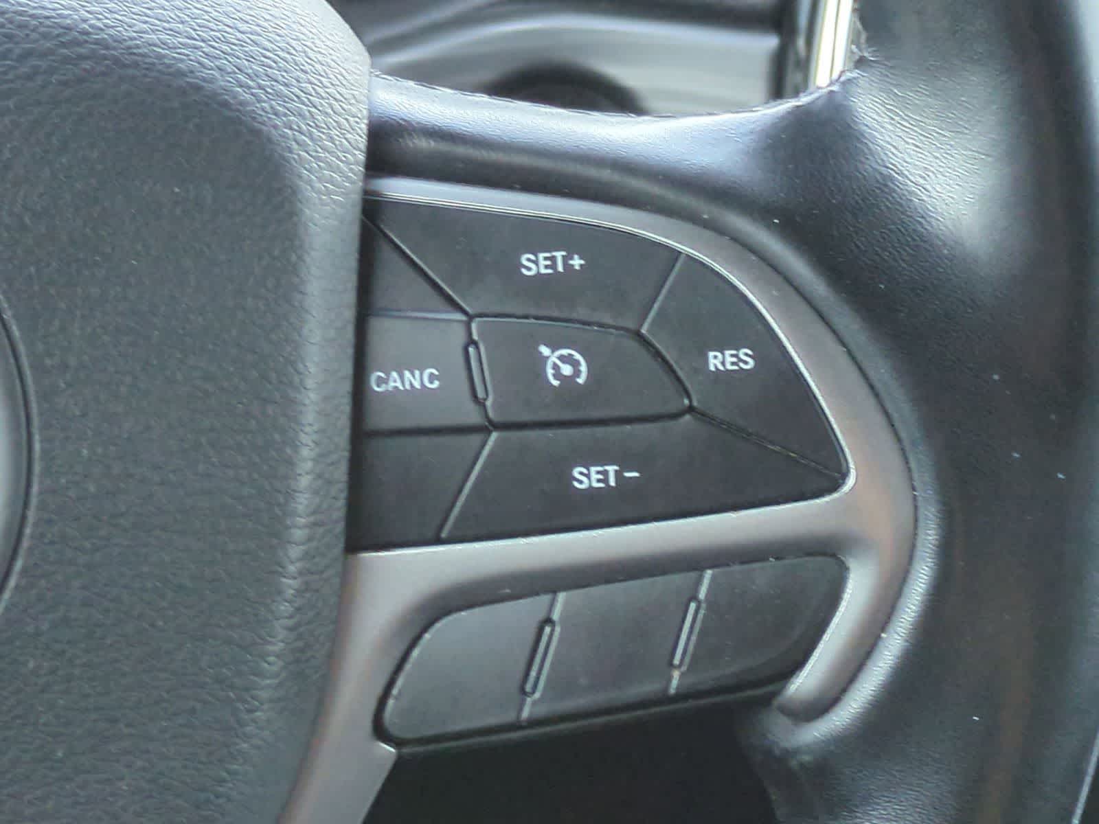 Thumbnail: 2021 Jeep Grand Cherokee - 26