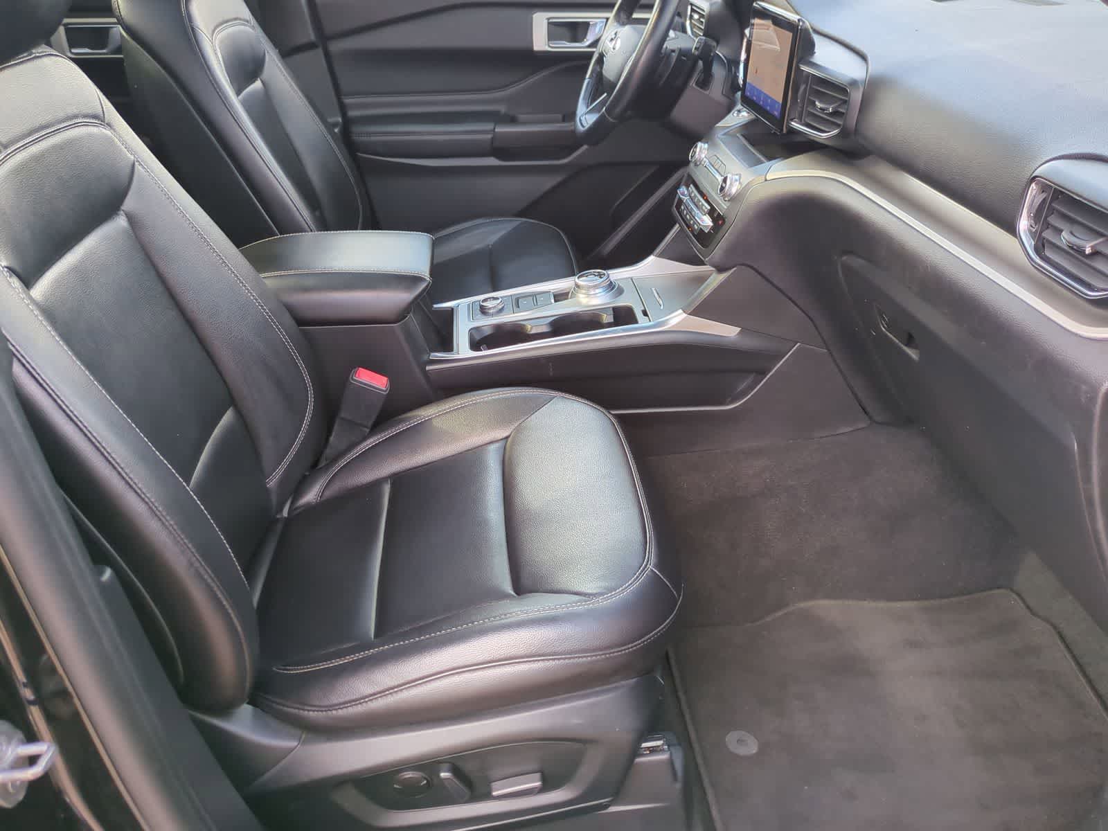 Thumbnail: 2020 Ford Explorer - 23