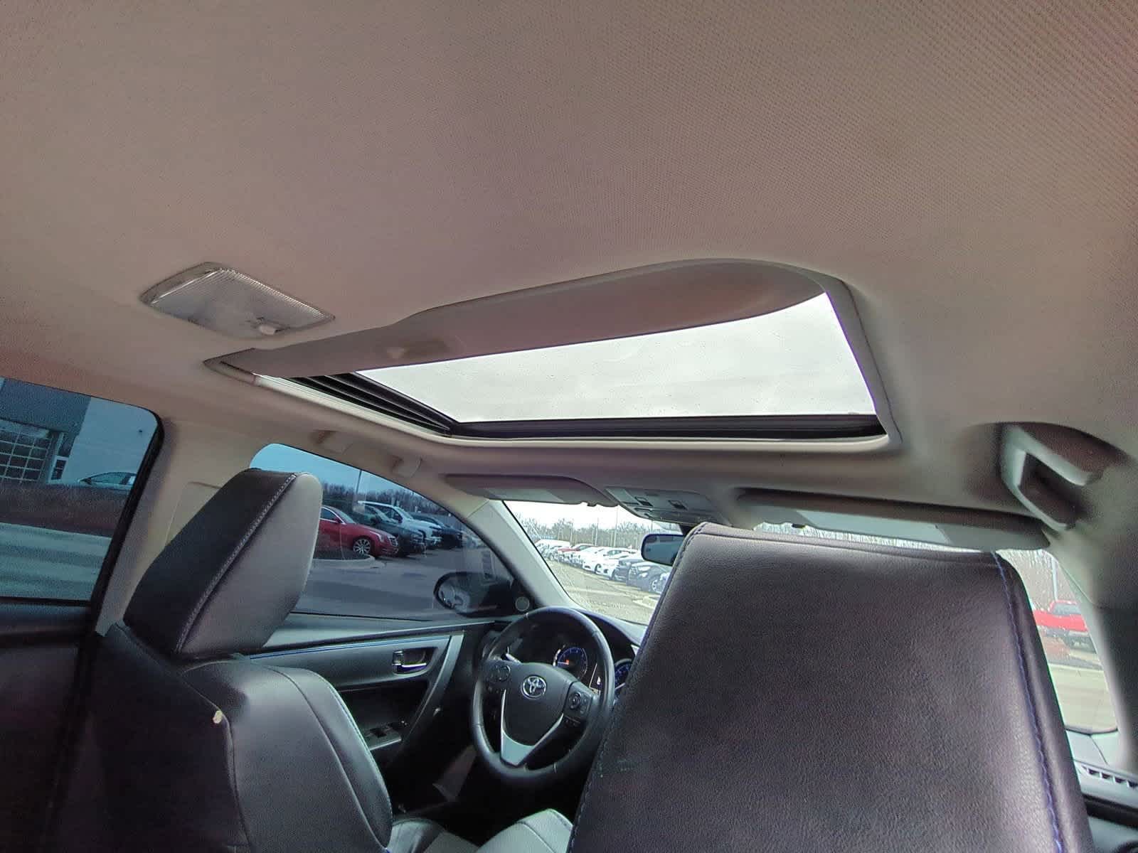 Thumbnail: 2018 Toyota Corolla - 22